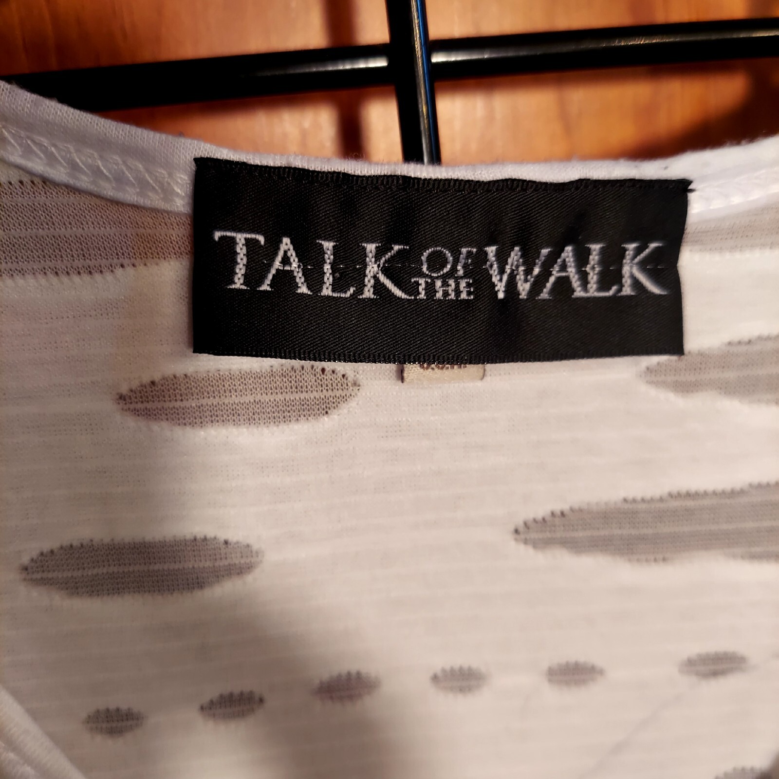 TALK OF THE WALK White Layered Asymmetrical HI LOW Hem Size Small EUC!!