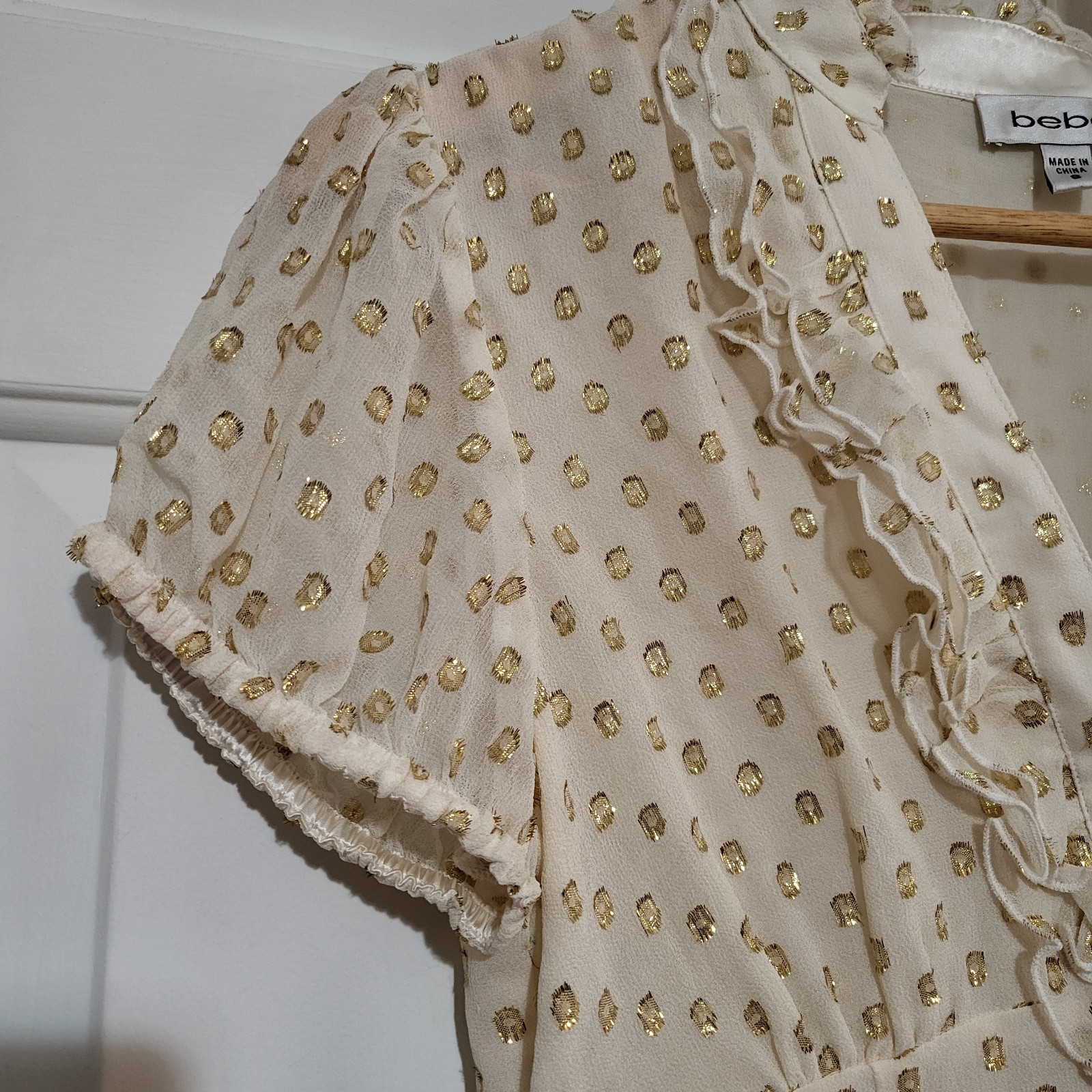 Bebe Cream Gold Ruffle Short Sleeve Button Front Semi Sheer Silk Blouse Size S