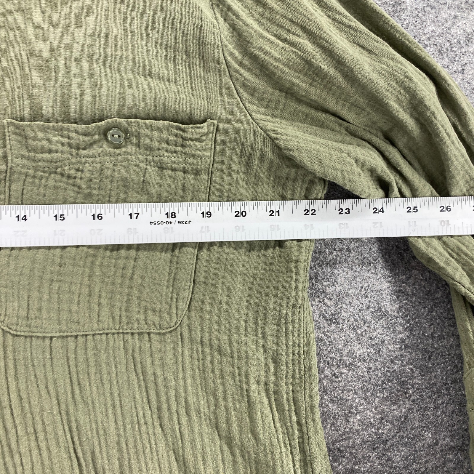 Social Standard Shirt Women L Gray Button Up Collared Long Sleeve Cotton