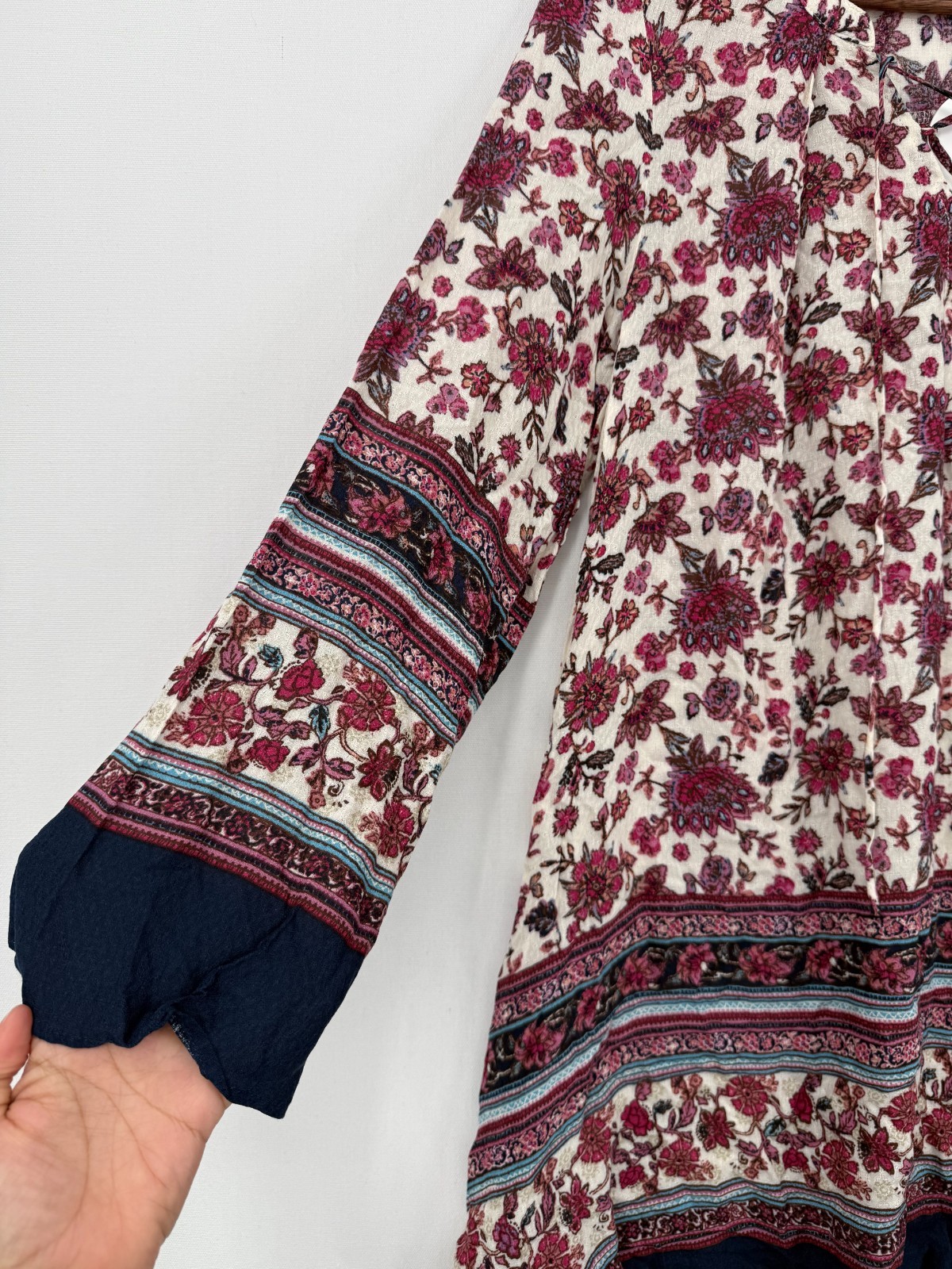 En Crème Boho Floral Peasant Blouse Small NWT Cream Burgundy Bell Sleeve Top