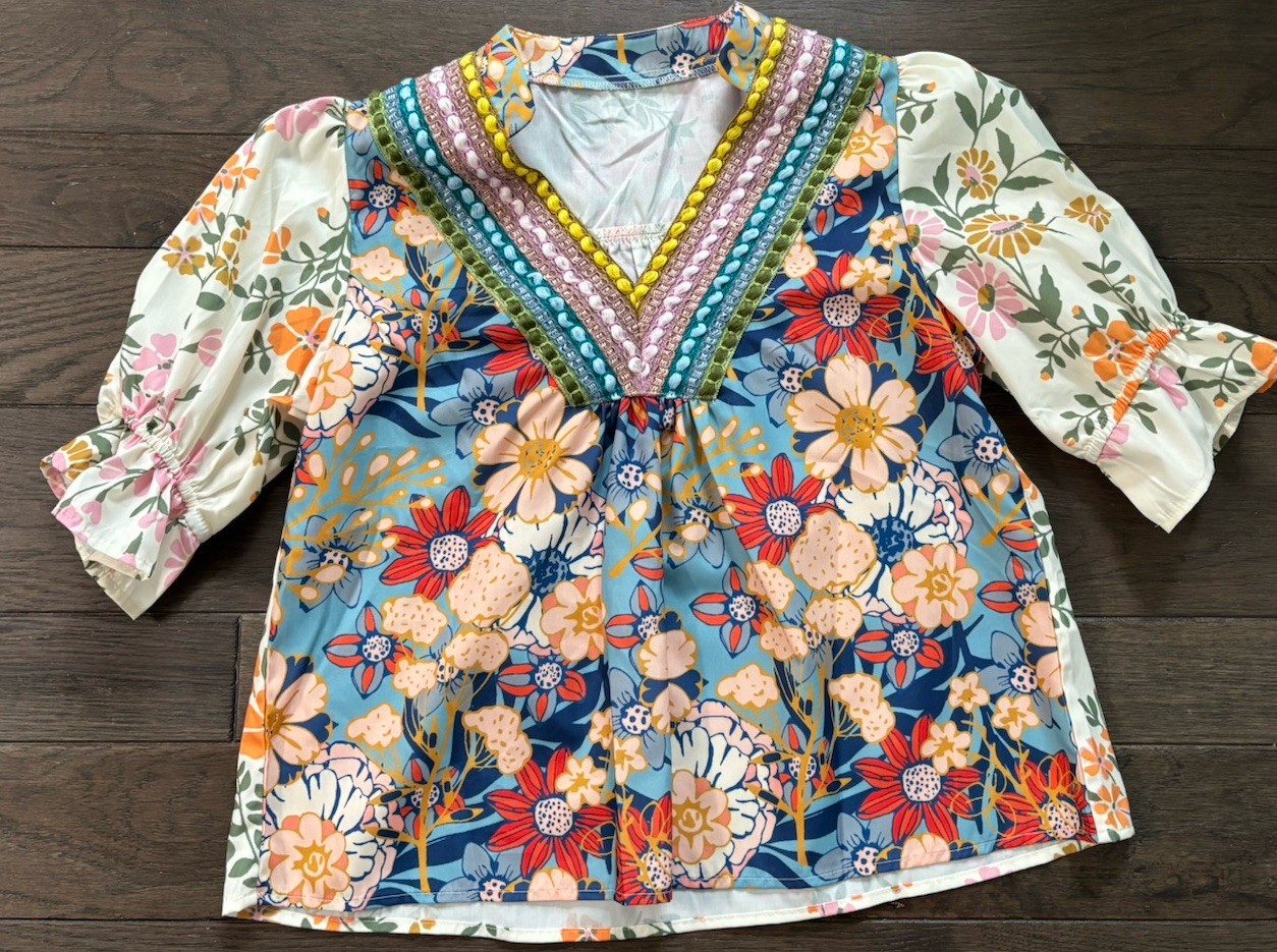 Boutique Shirt Women Small Short Sleeve Floral V Neck Puff Romantic Boho