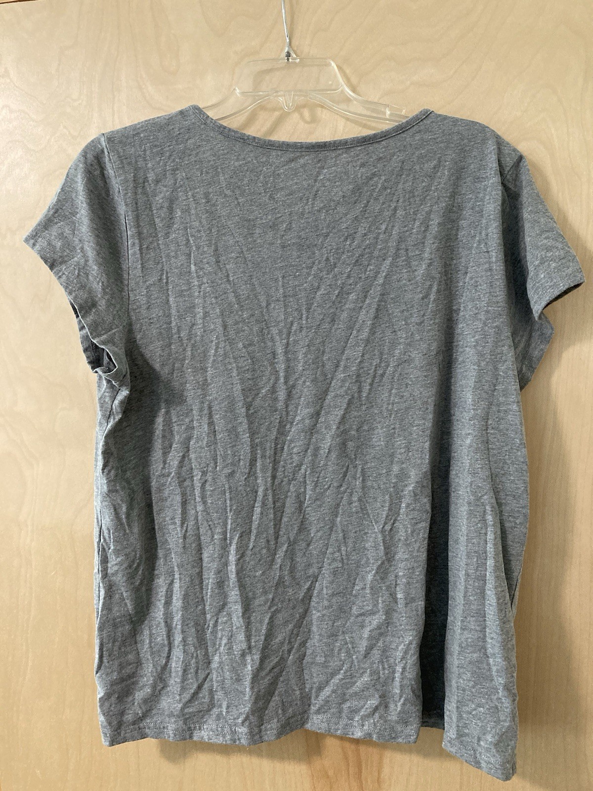 Croft & Barrow Gray “Sweet As Can Bee” Women’s Size Large Sleepwear Top T-Shirt