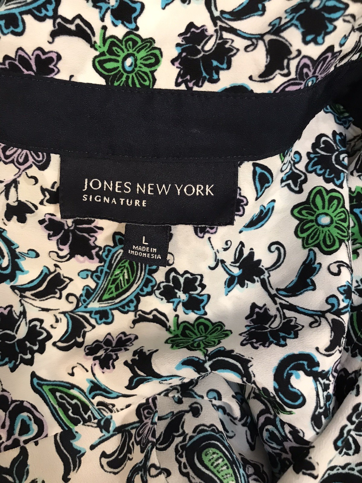 Jones NY Signature L Top Stretch Hem Tie Front Floral Paisleys Button Up Shirt