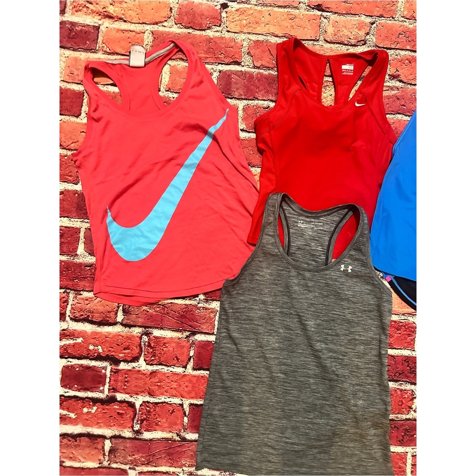Nike and under armour tank top bundle