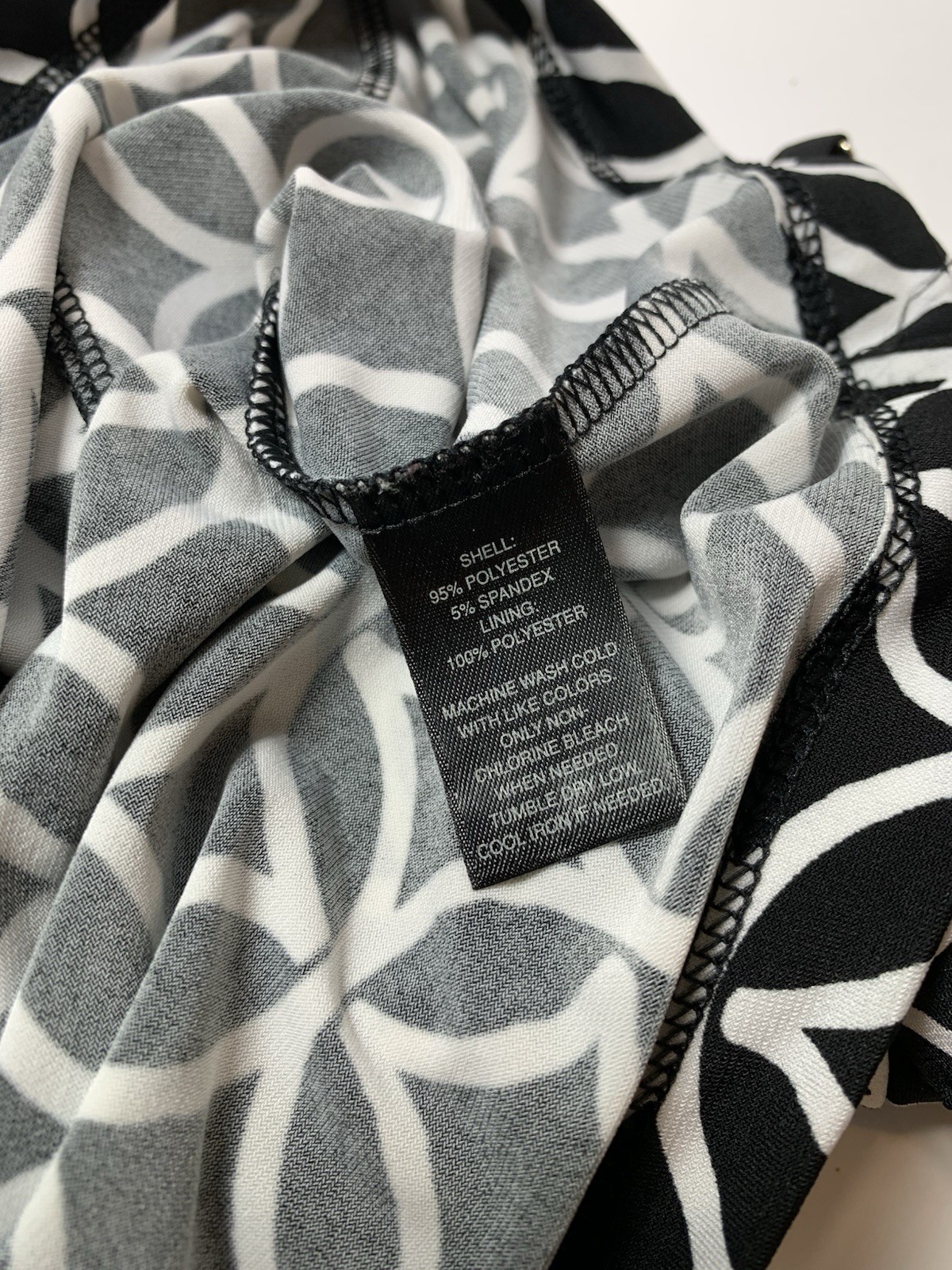 WHBM Black & White Geometric Sweetheart Bow Cami Top M Quiet Luxury Dainty