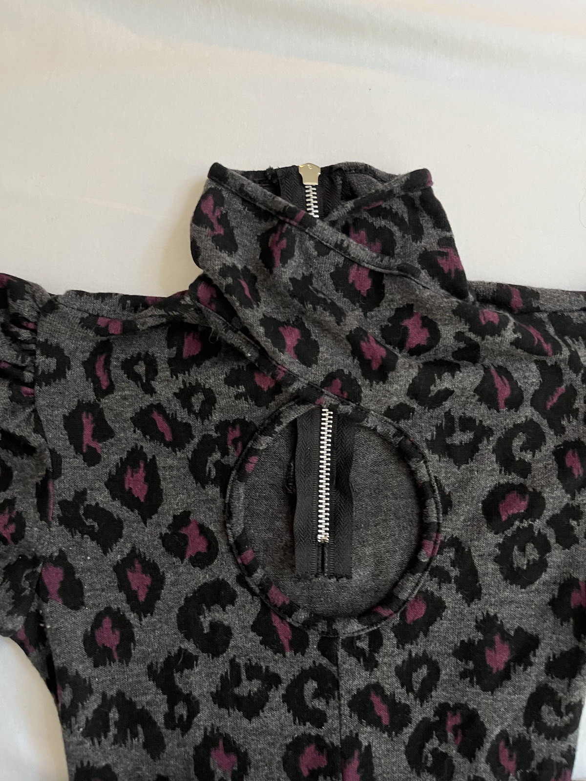 Y2K Club Going Out Shirt Sexy Mock Neck Key Hole Leopard Print Belted Top SMALL
