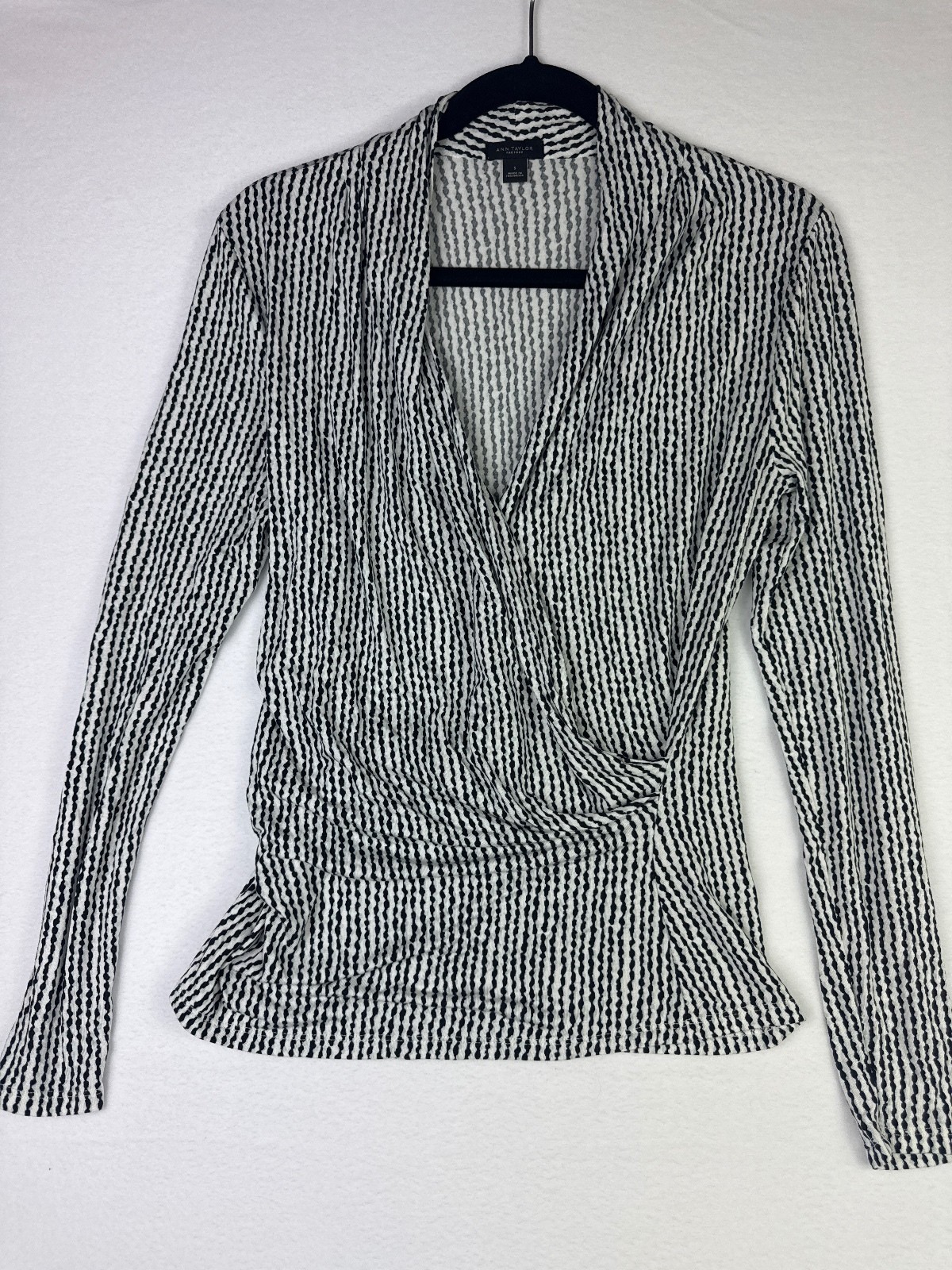 Ann Taylor Factory Women’s Long Sleeve Wrap Top, Size Small