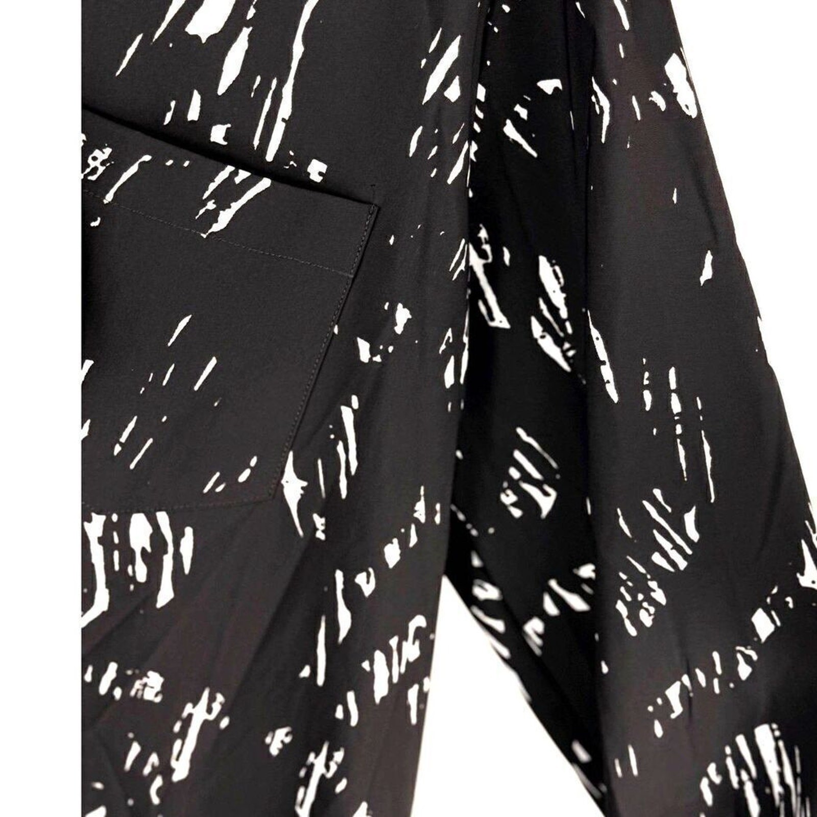 NWT Lyssé Nylon Blend Long Sleeve Designer Top Sz L Black and White Design