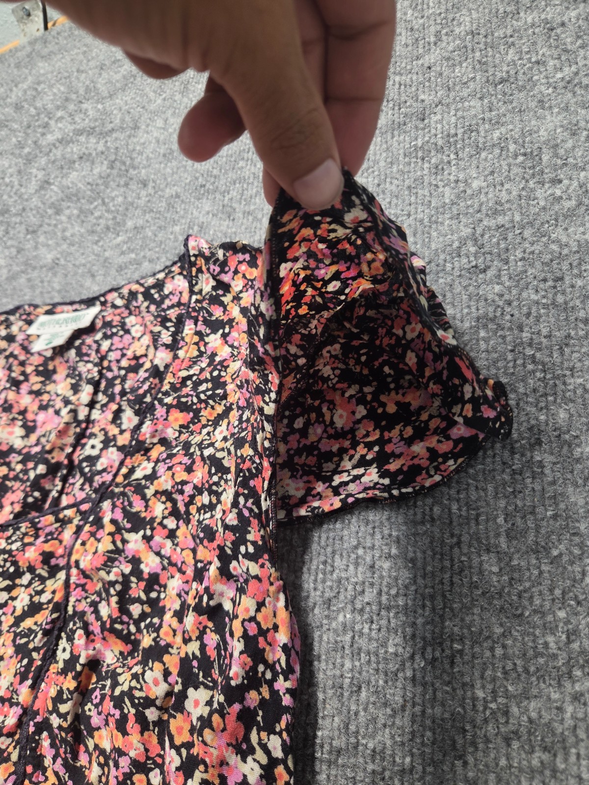 Motherhood Maternity Top Women Sz L Multicolor Floral Short Sleeve Casual Style