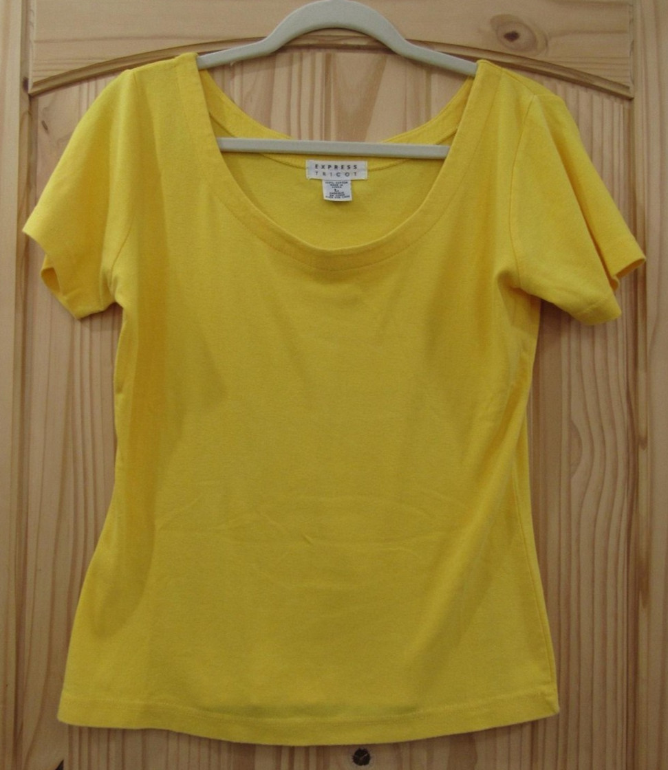 Express Tricot Shirt Womens Large Yellow Short Sleeve Scoop Neck Cotton Korea