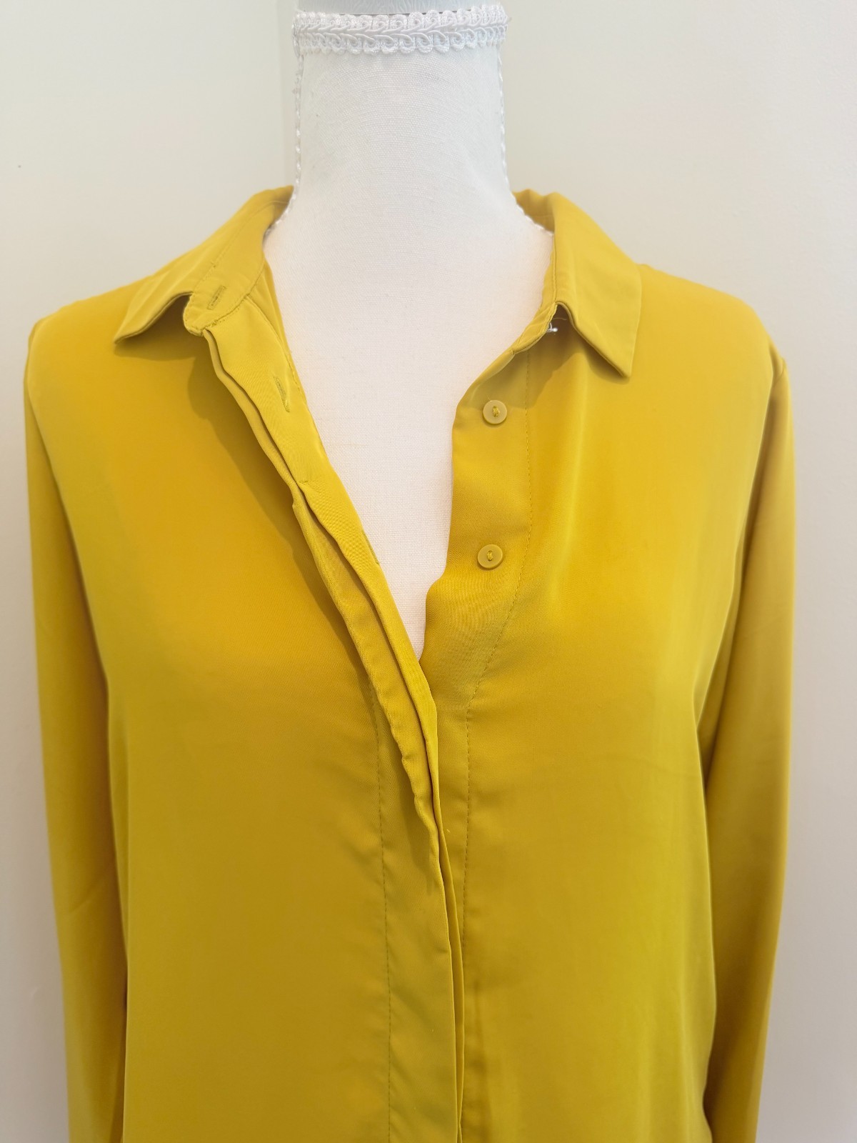 H&M Mustard Yellow Long Sleeve Blouse – Size US 8 Concealed Button