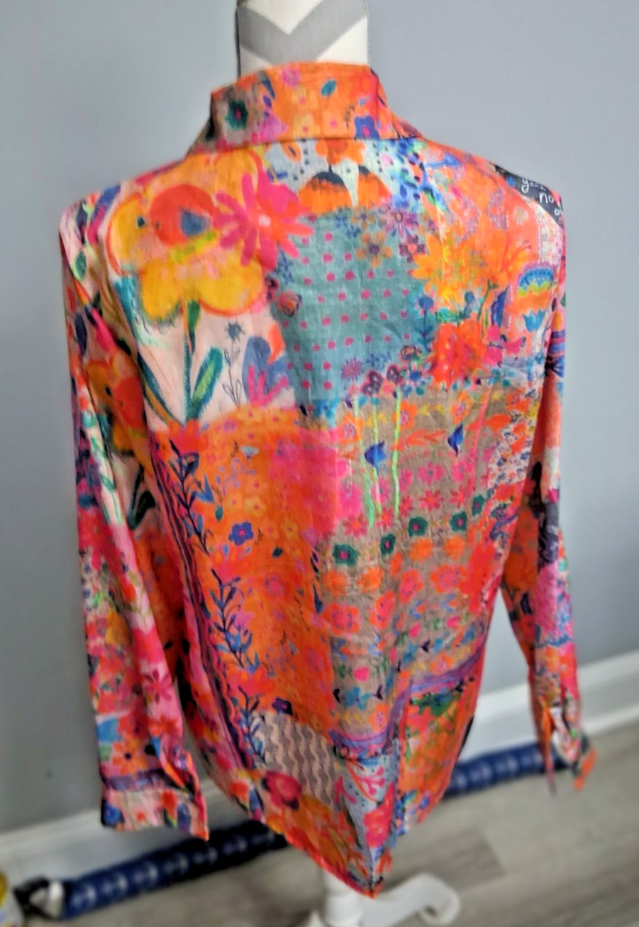 Temu Button Front Blouse – Size Large – Long Sleeves – Pretty Floral Pattern!