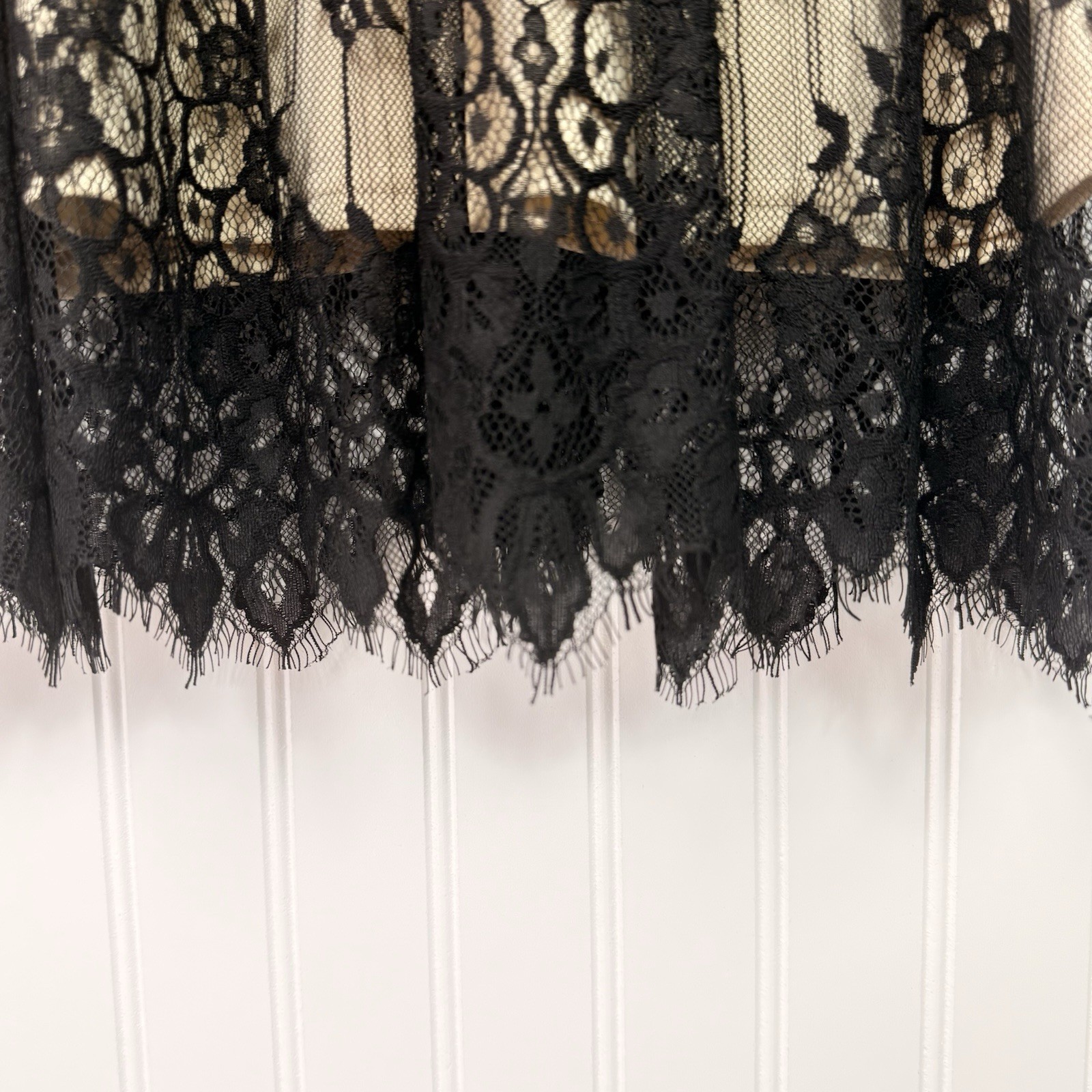 Andree by Unit Lace Mesh Sleeveless Top Black Overlay Whimsygoth Size Large READ