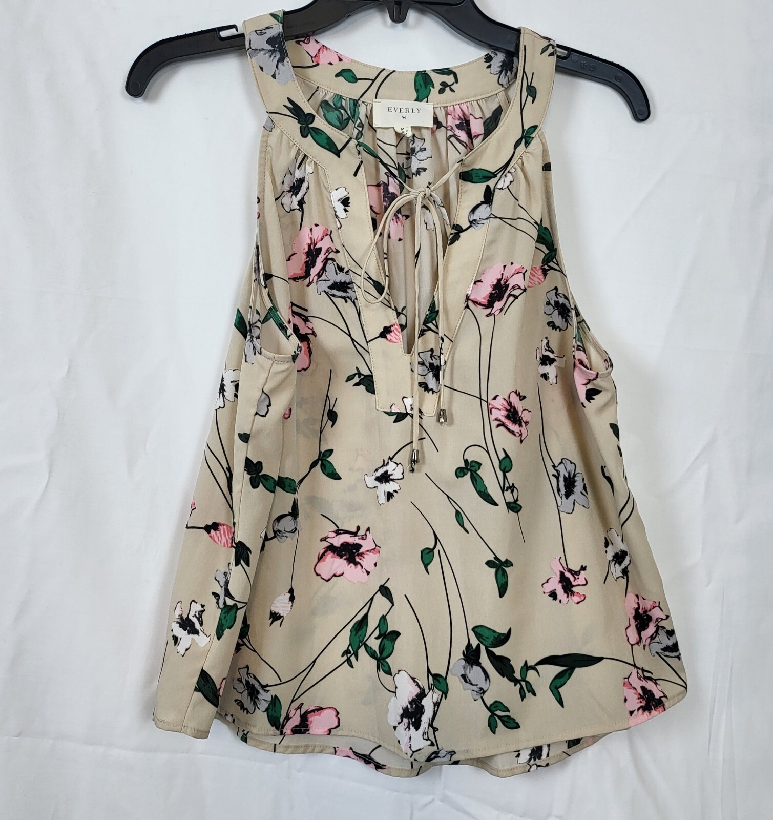 Everly Beige Boho Floral Round Split V-Neck Front Tie Sleeveless Career Blouse M