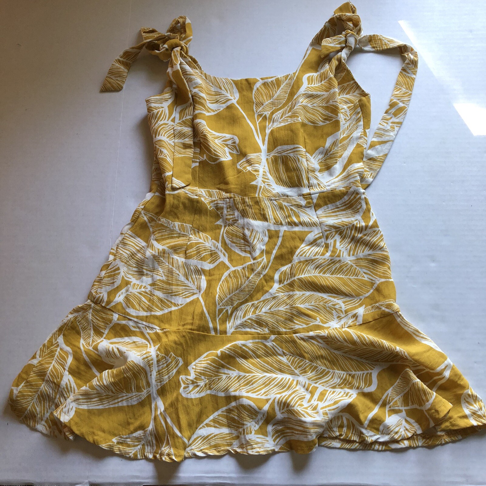 Blooming Jelly Sz S Yellow White Tropical Print Tie Long Tank Top A2525