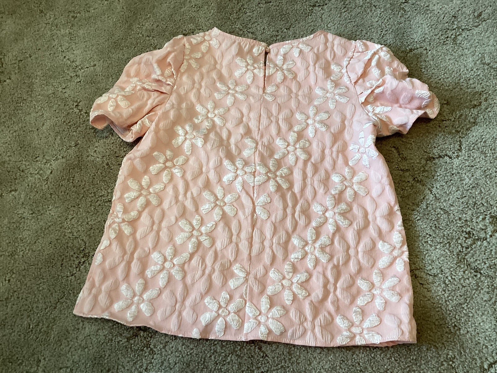 Women’s Floral Blouse With Floral Textured Design NWT Size Large