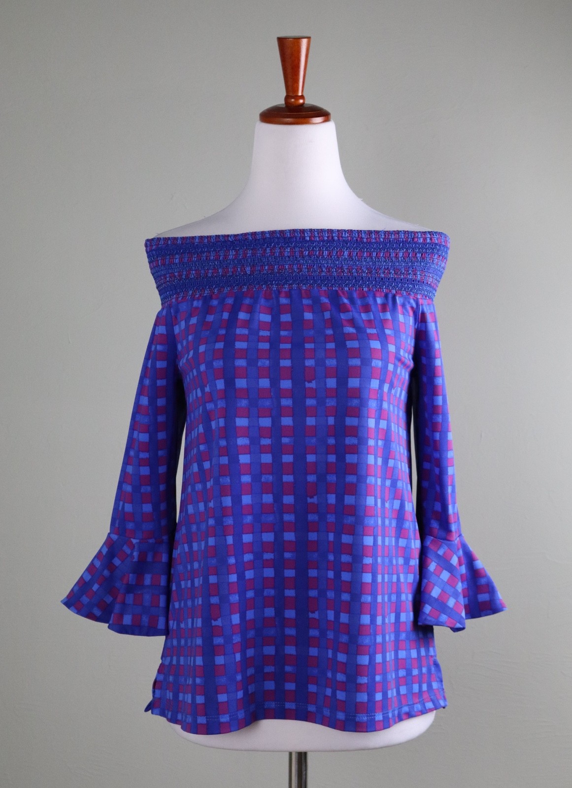 CABANA LIFE $88 Smooth Stretch Off Shoulder Smocked Check Print Top Size Small