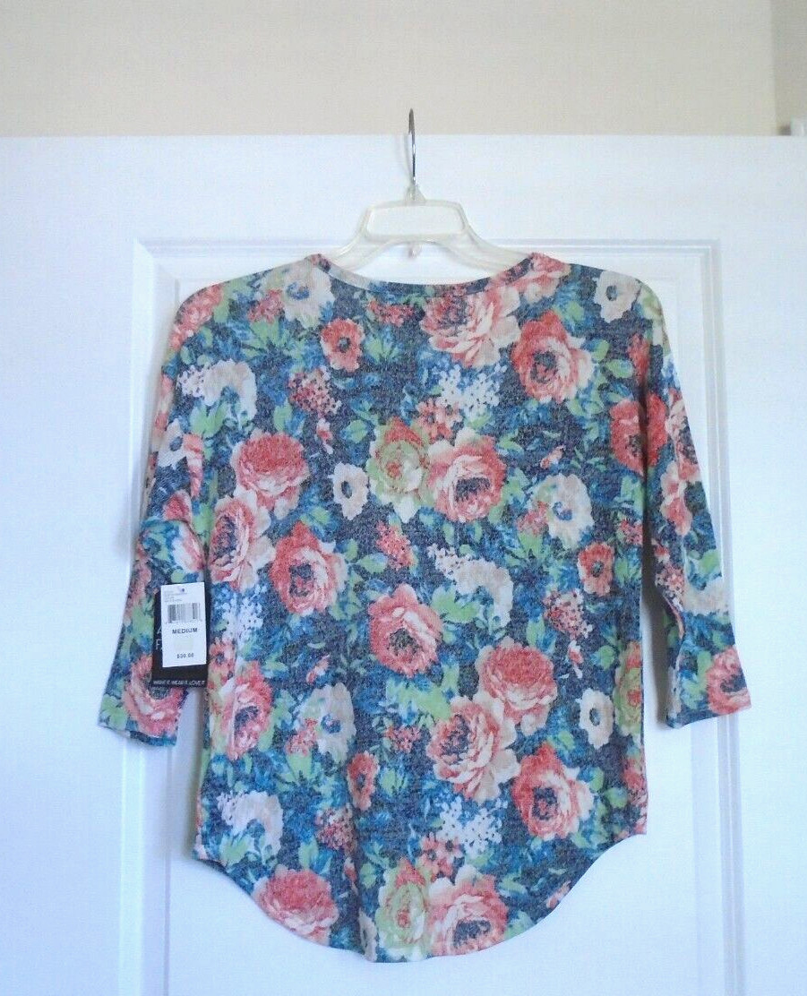 Almost Famous Polyester Rayon Blend Soft Colors Top 3/4 Sleeve Size M New w/ Tag
