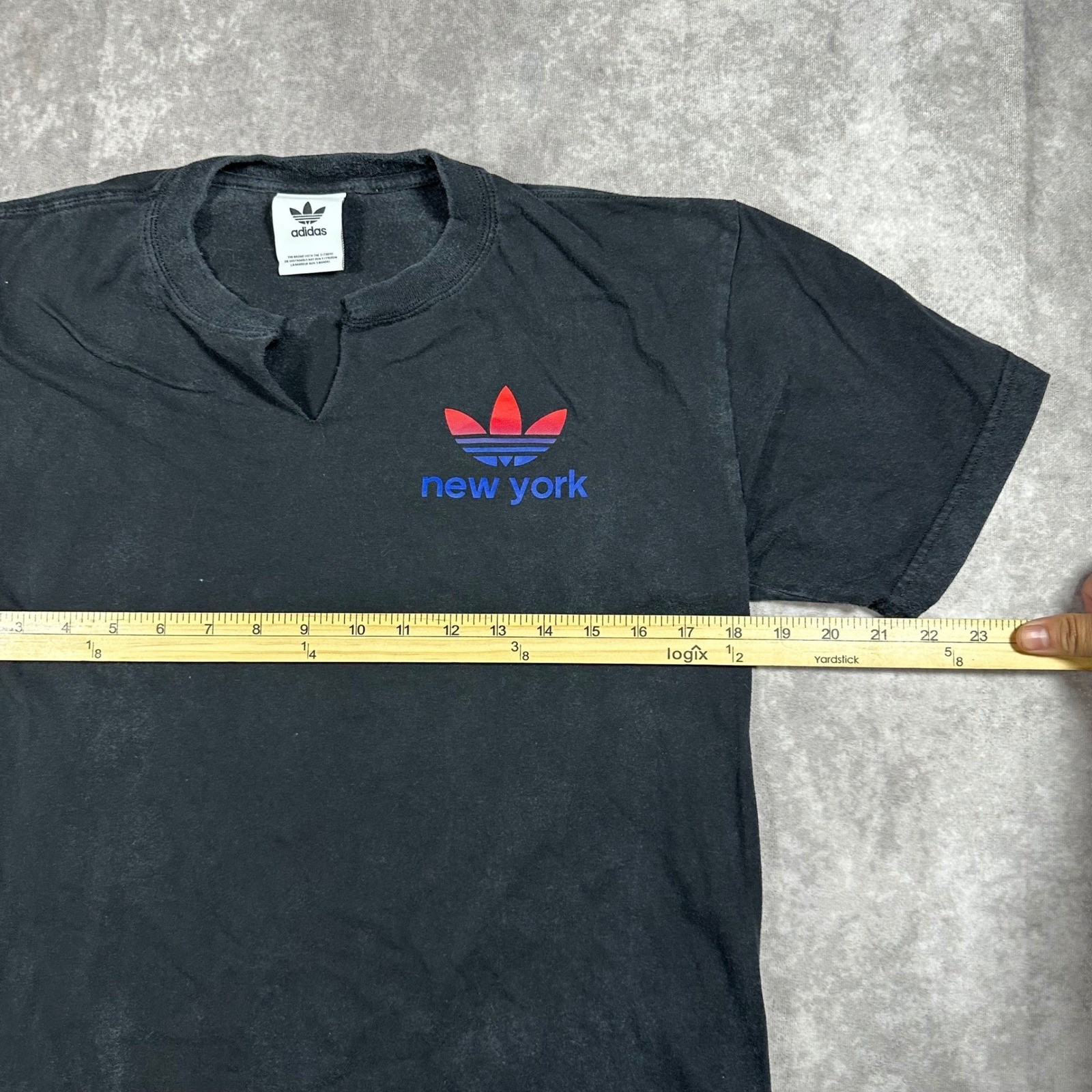 Adidas Originals NYC Trefoil Graphic T-Shirt M Black Notch Neck Womens Athletic
