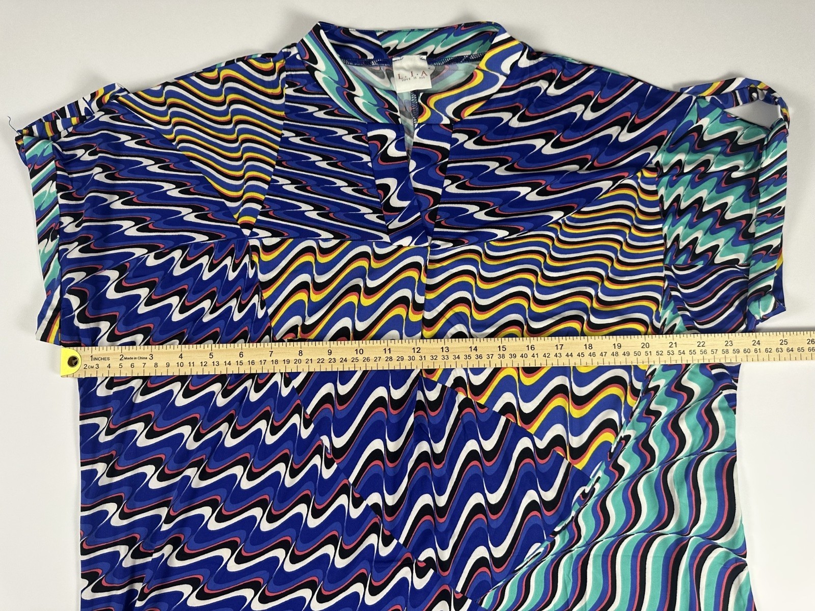 L.I.A Love Is All Multi‑Color Abstract Top | Large| NWT