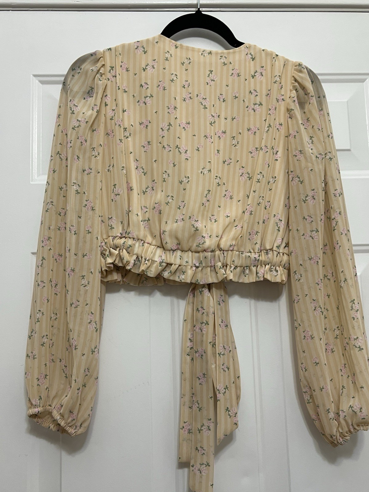 Gianni Bini Floral Cropped Top Womens Size XS Long Sleeve Boho Cottage Core