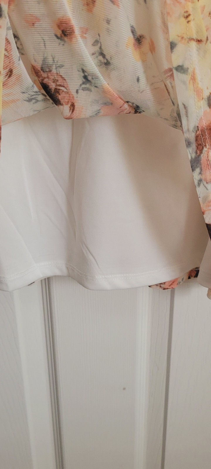 NWOT A Love Story Woman’s Floral Blouse Top Size 2X Gold Tone Buttons Buttons
