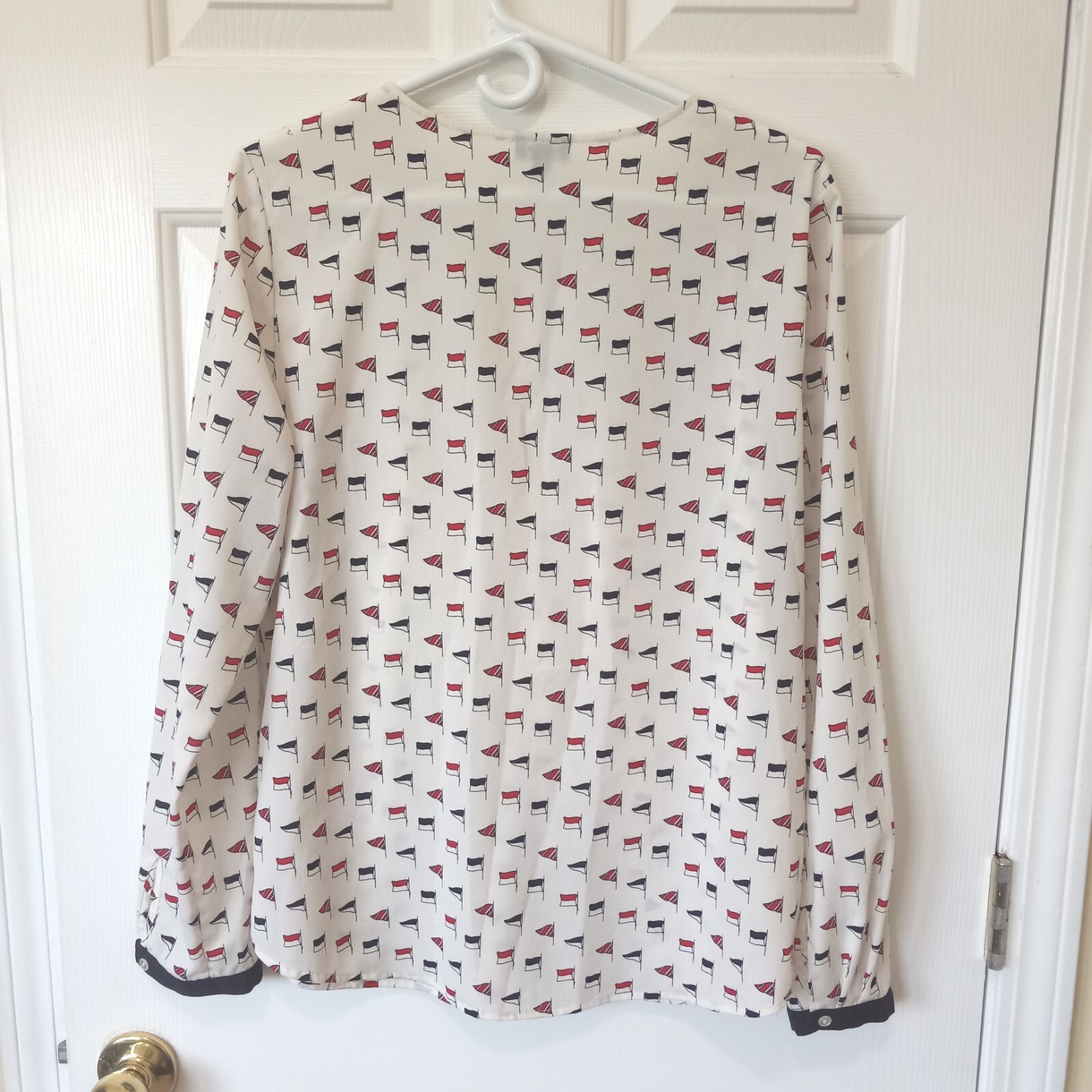 TALBOTS Polyester 1/2 Button Flag Print Blouse Top Career Casual Everyday Sz 12