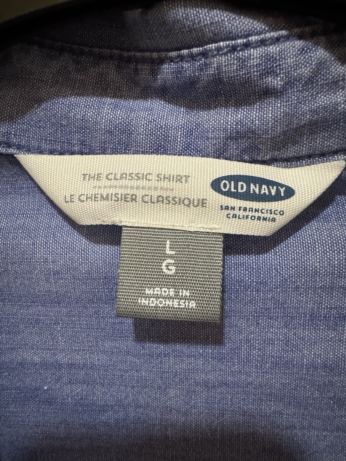 Old Navy Women’s Classic Chambray Denim Shirt Blue Button Up Cotton Size L