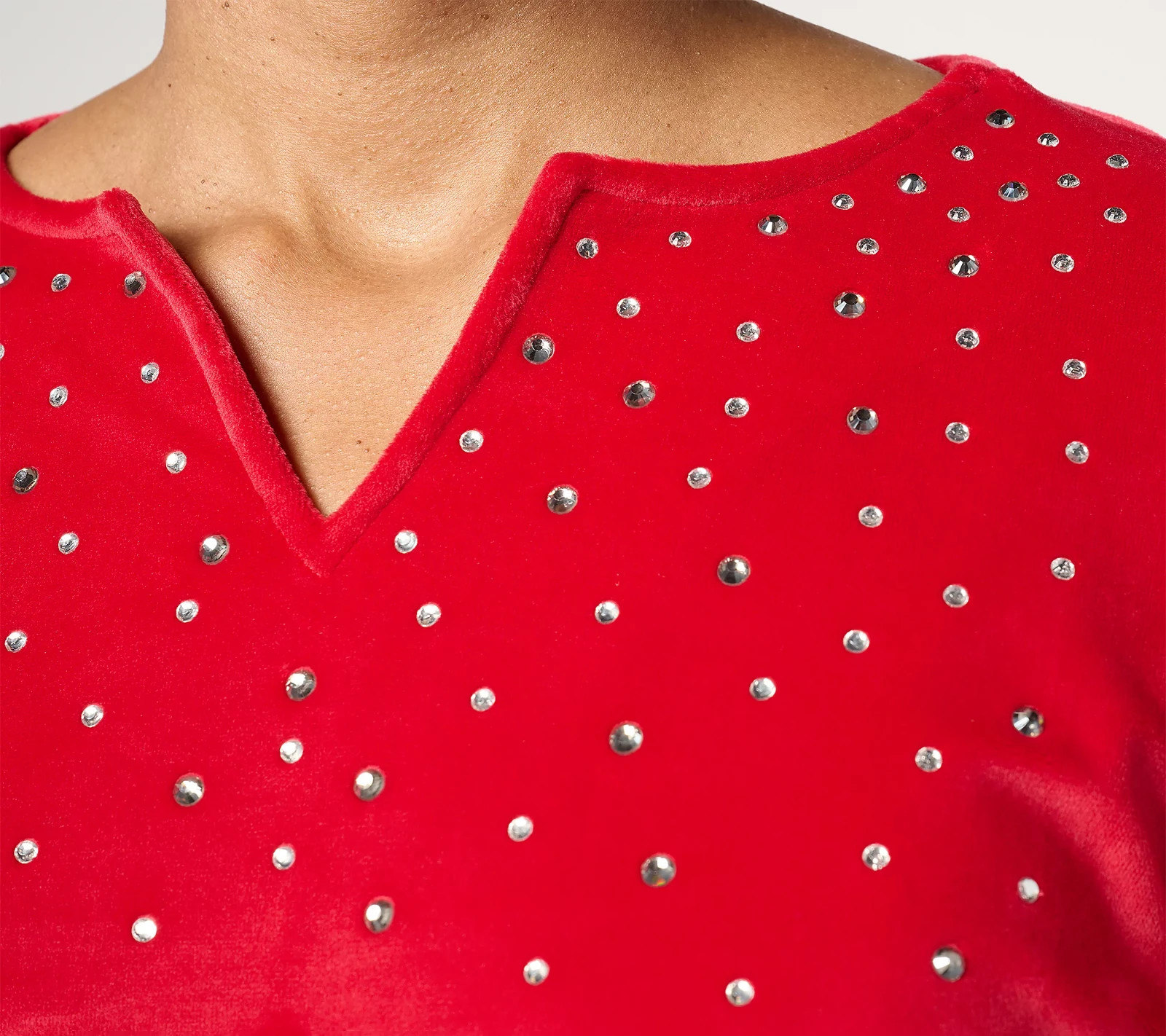 Quacker Factory Sparkle & Shine Split Neck Long sleeve Velour Tunic Ruby, L 828G