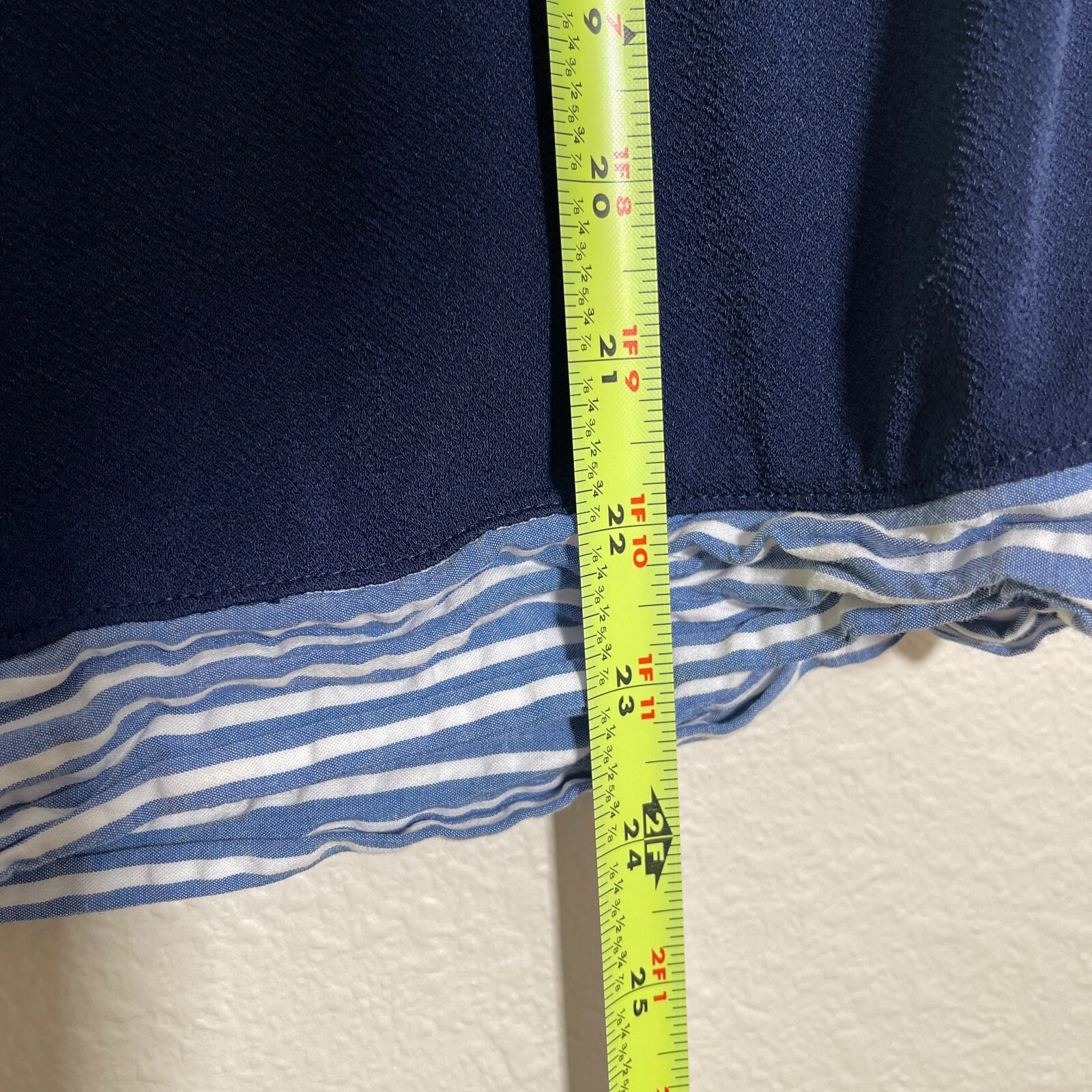 Elle Blouse Women’s Small Navy Cap Sleeve Tank Blue Round Neck Tie Casual Top