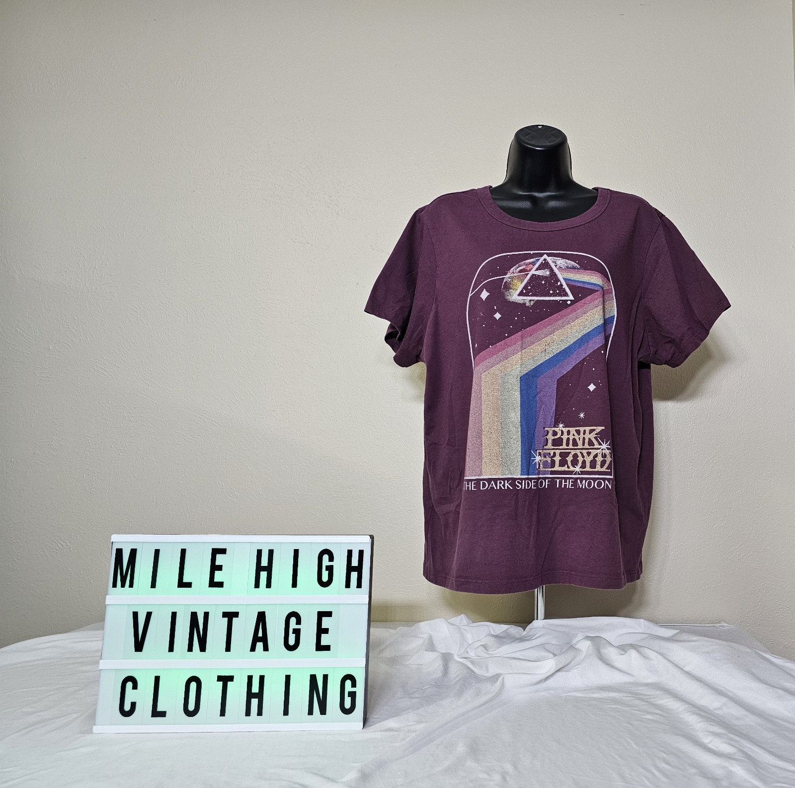 Retro Women’s Pink Floyd Shirt XXL Dark Side Of The Moon Classic Rock Band Music