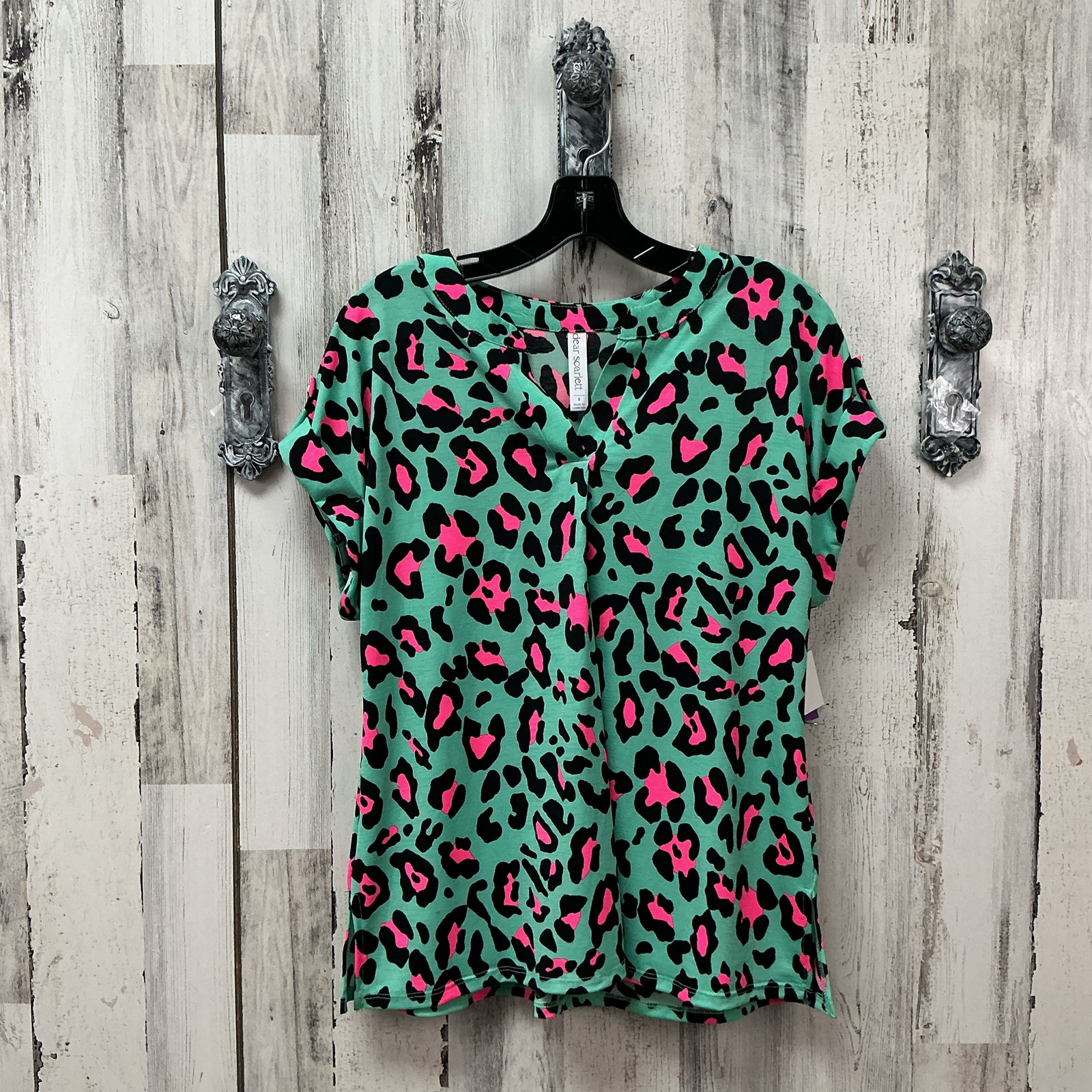 dear scarlett Size Sm Women’s Vibrant Animal Print Top