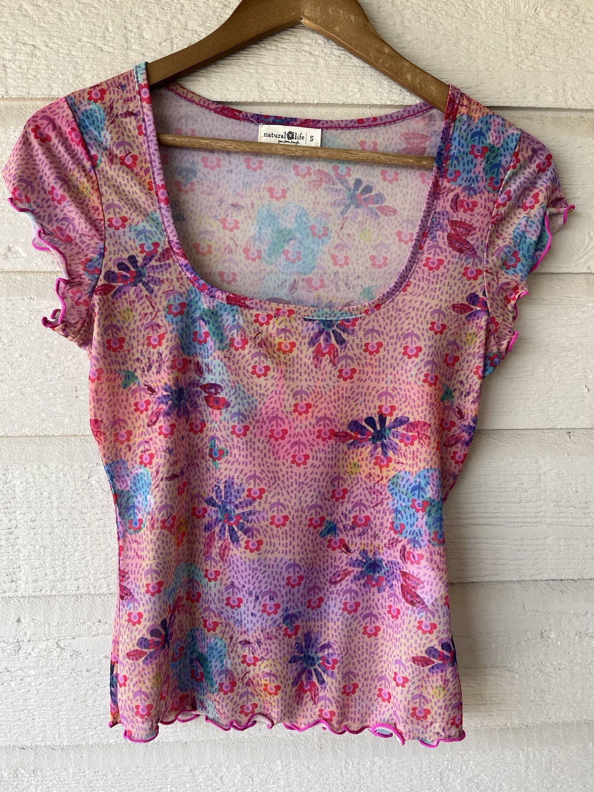 Natural Life Pink Floral Mesh Top Short Sleeve Scoop Neck Lettuce Edge Size S