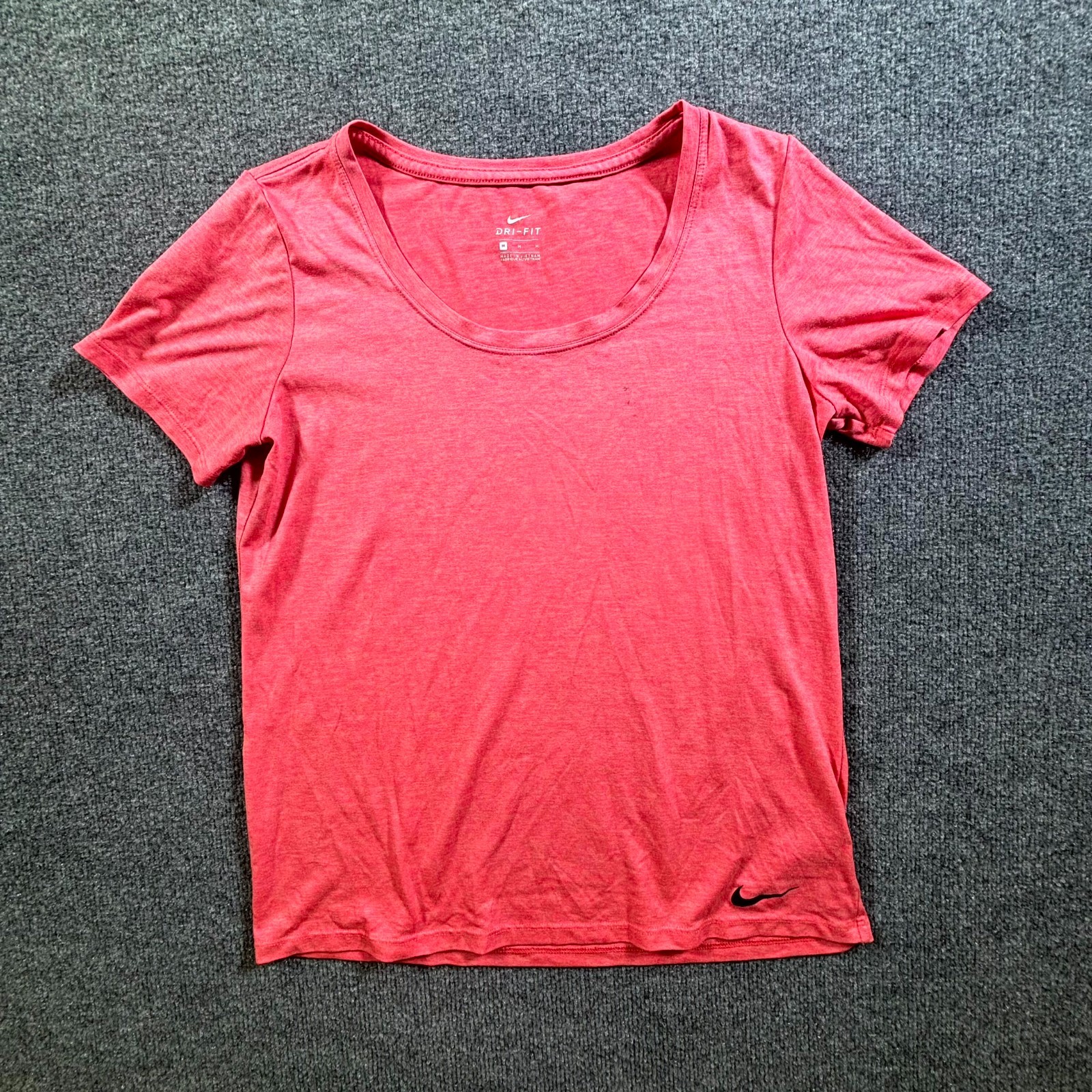 Nike Dri-Fit T-Shirt Womens M Red Polyester Casual Outdoor Summer Travel Workout
