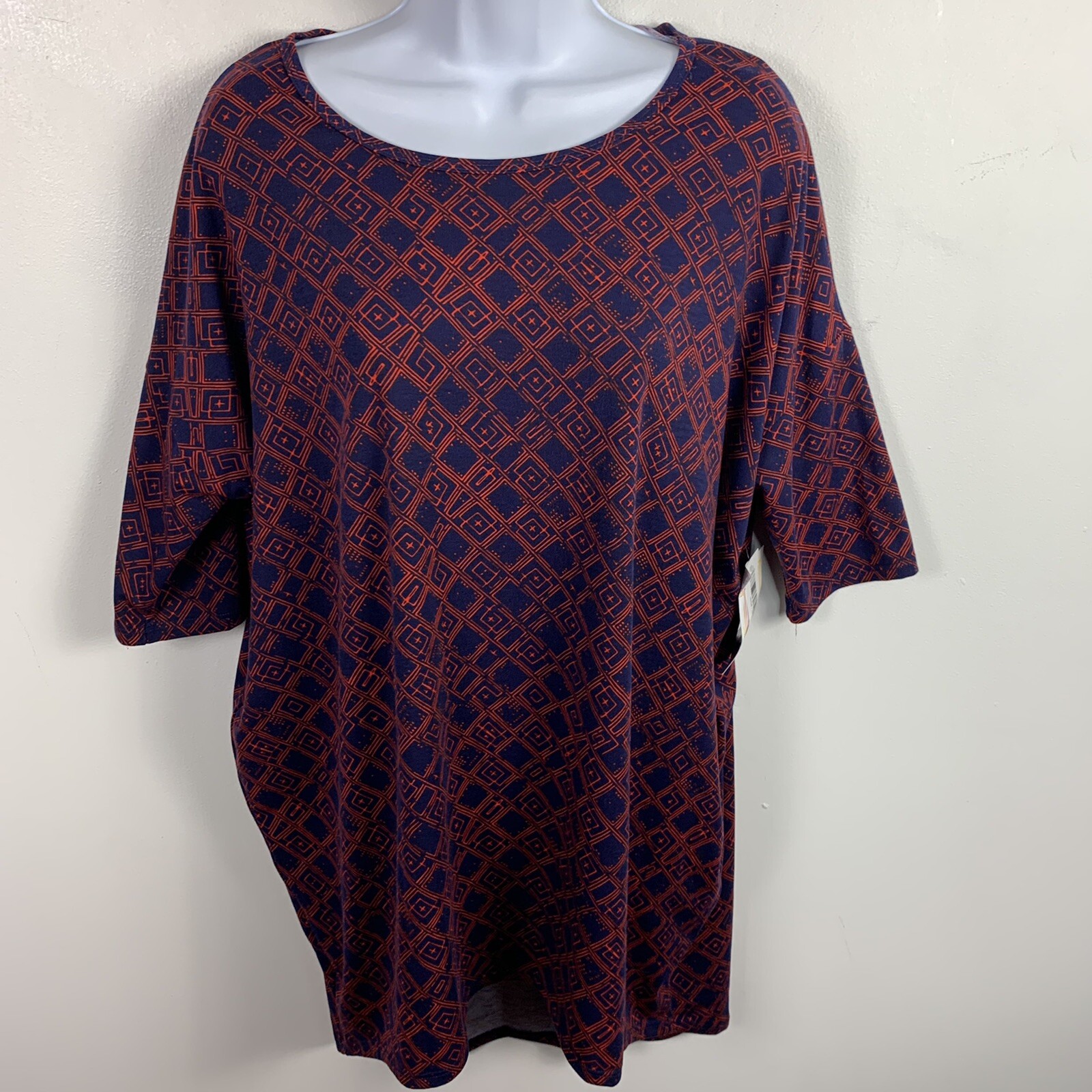 Lula Roe Womens Top Sz M Navy Blue Red Mid Length Sleeves Irma Hi Low Tunic NEW