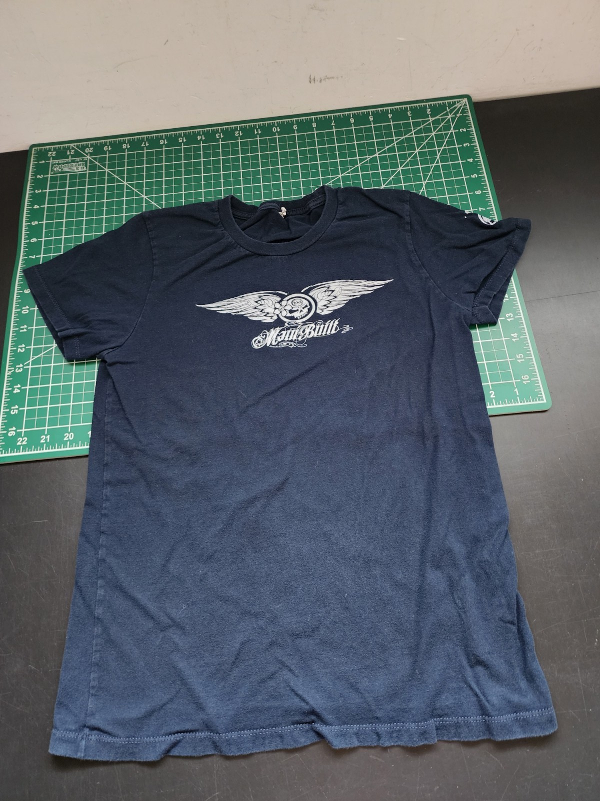 Womens Maui Built Hawaii T-Shirt SIZE M Skull Wings Logo Navy Blue