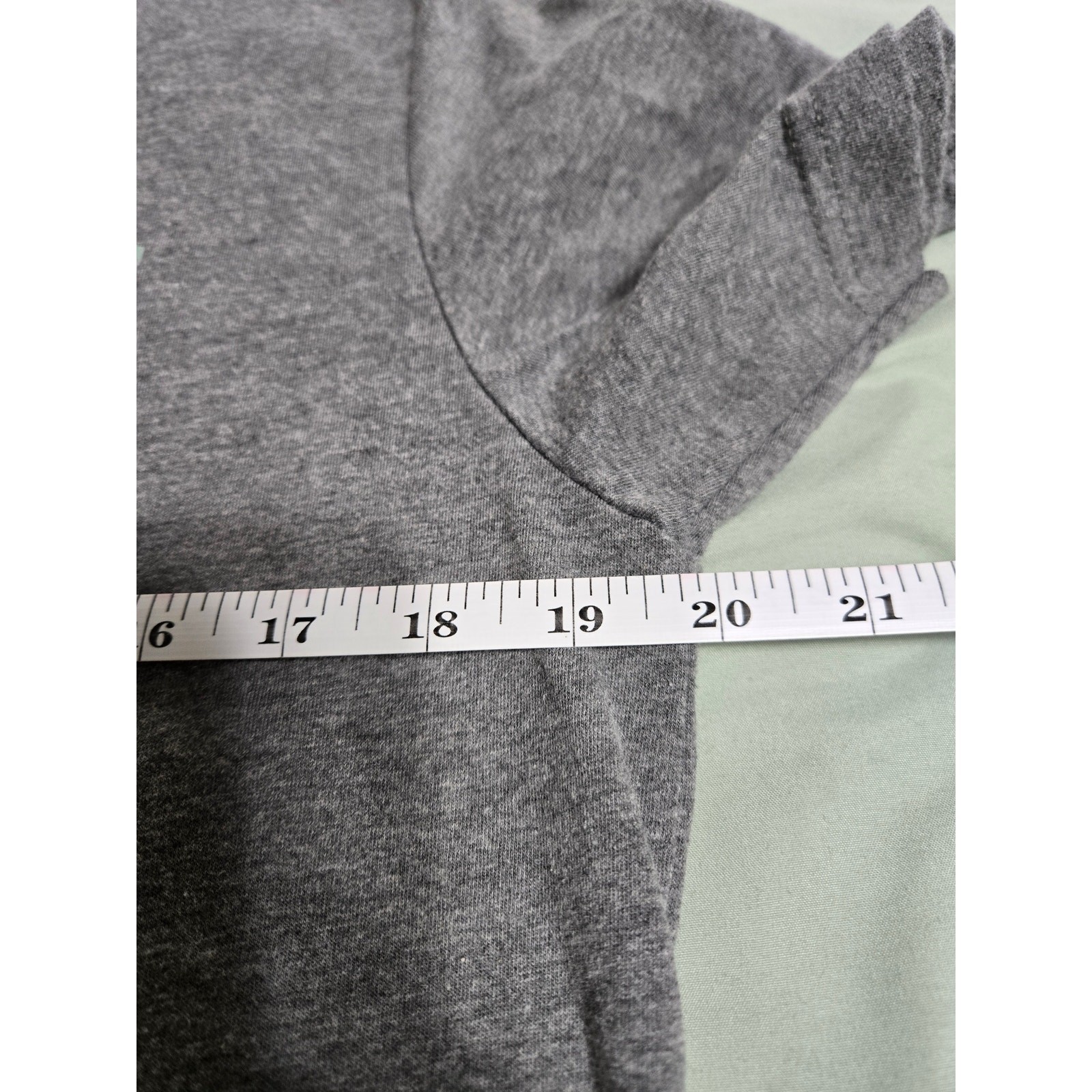 Bella canvas large women’s gray graphic tee
