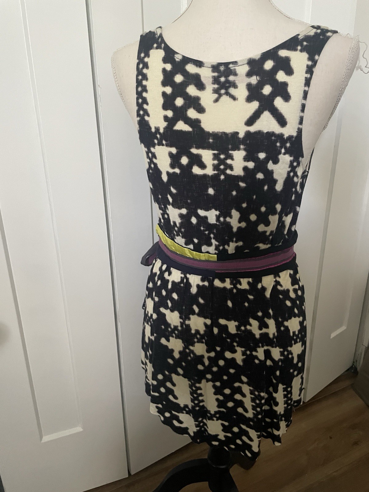Anthropologie A common thread Medium Black Cream Art To Wear Colorful Lagenlook