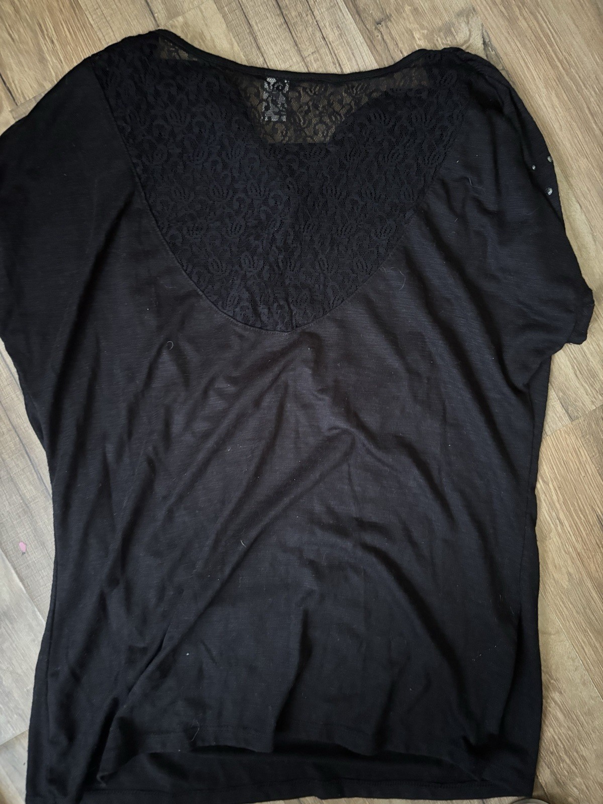 Hybrid Black Solid Lace Yoke Sequin Short Sleeve Pullover Top Women’s XL