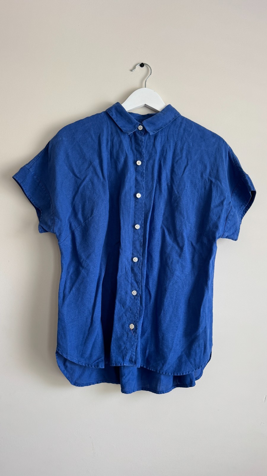 Tommy Bahama Women’s M Blue 100% Linen Short Sleeve Button Up Shirt