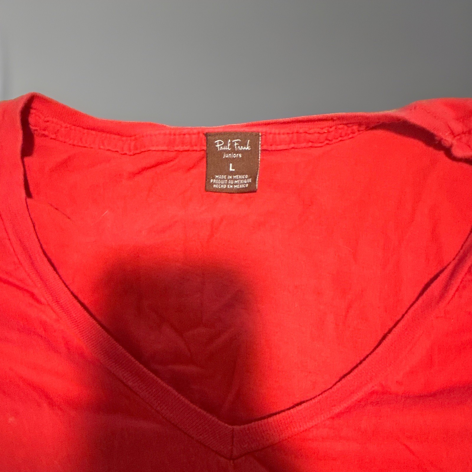 VTG Y2K Paul Frank Julius the Monkey Women Juniors L Red V-Neck cupcake T-Shirt