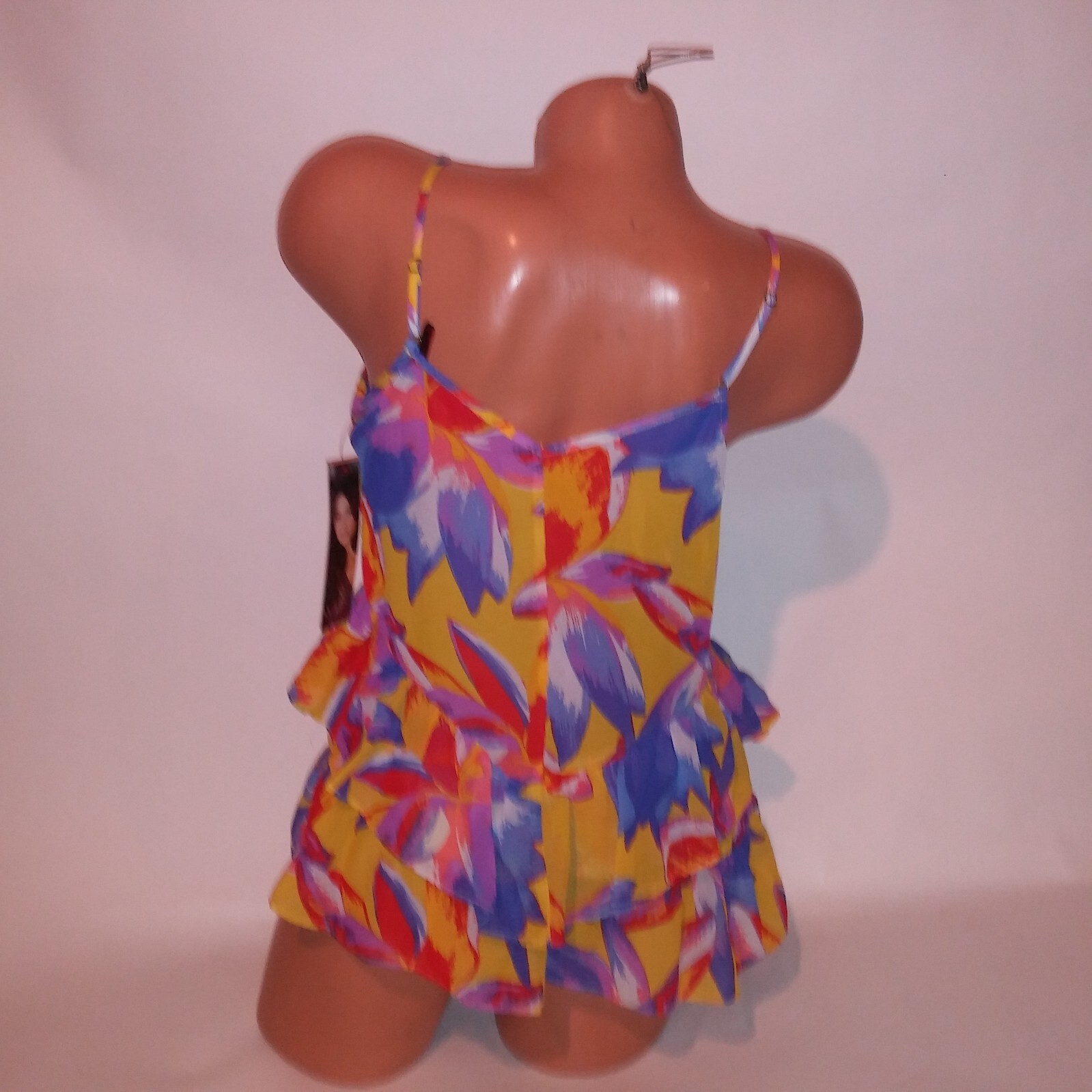Sofia Vergara Tank Top Womens Medium Yellow Blue Red Abstract Ruffle Chiffon new