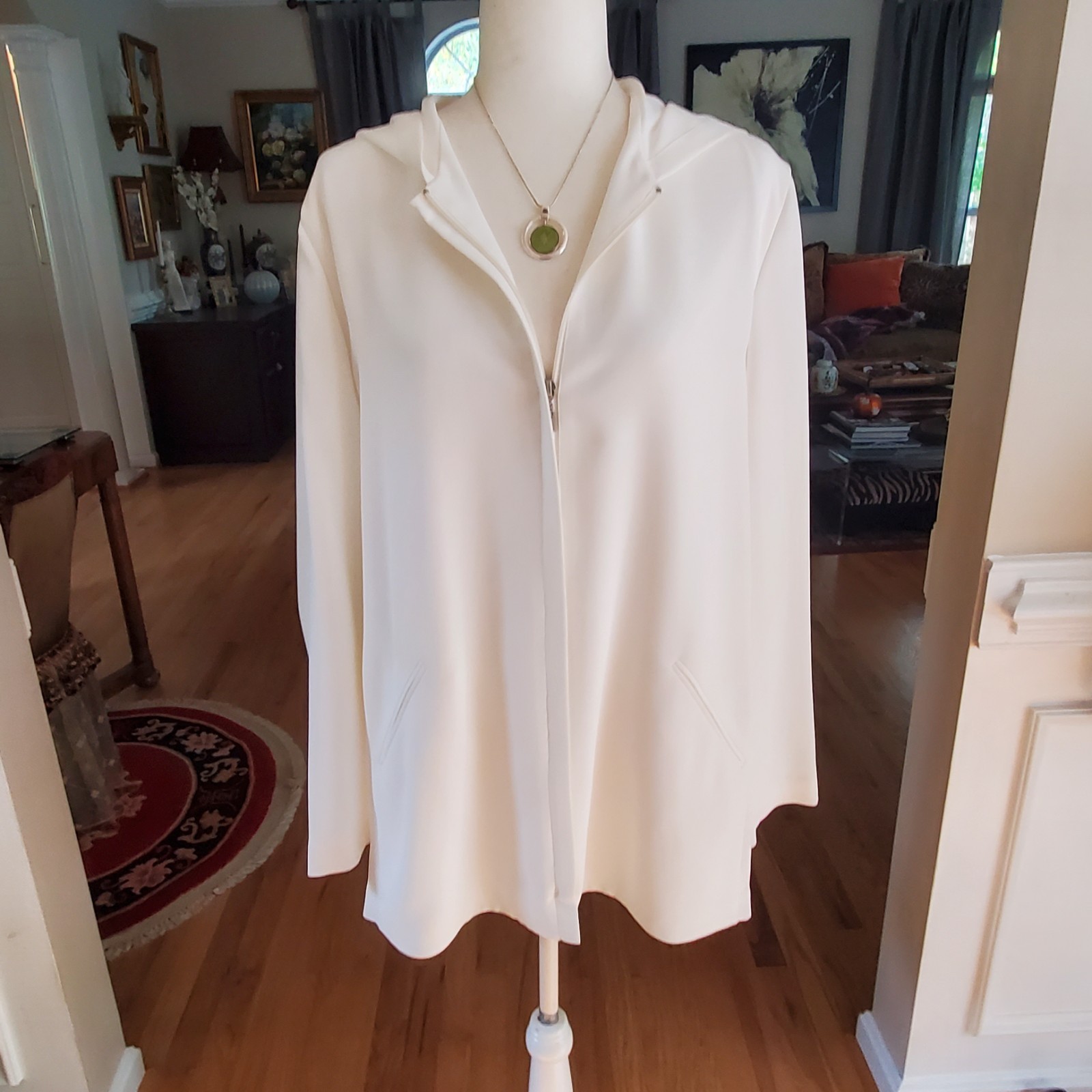 NEW Yansi Fugel XL Womens Jacket Hooded Creamy White Lightweight Stretch Crepe
