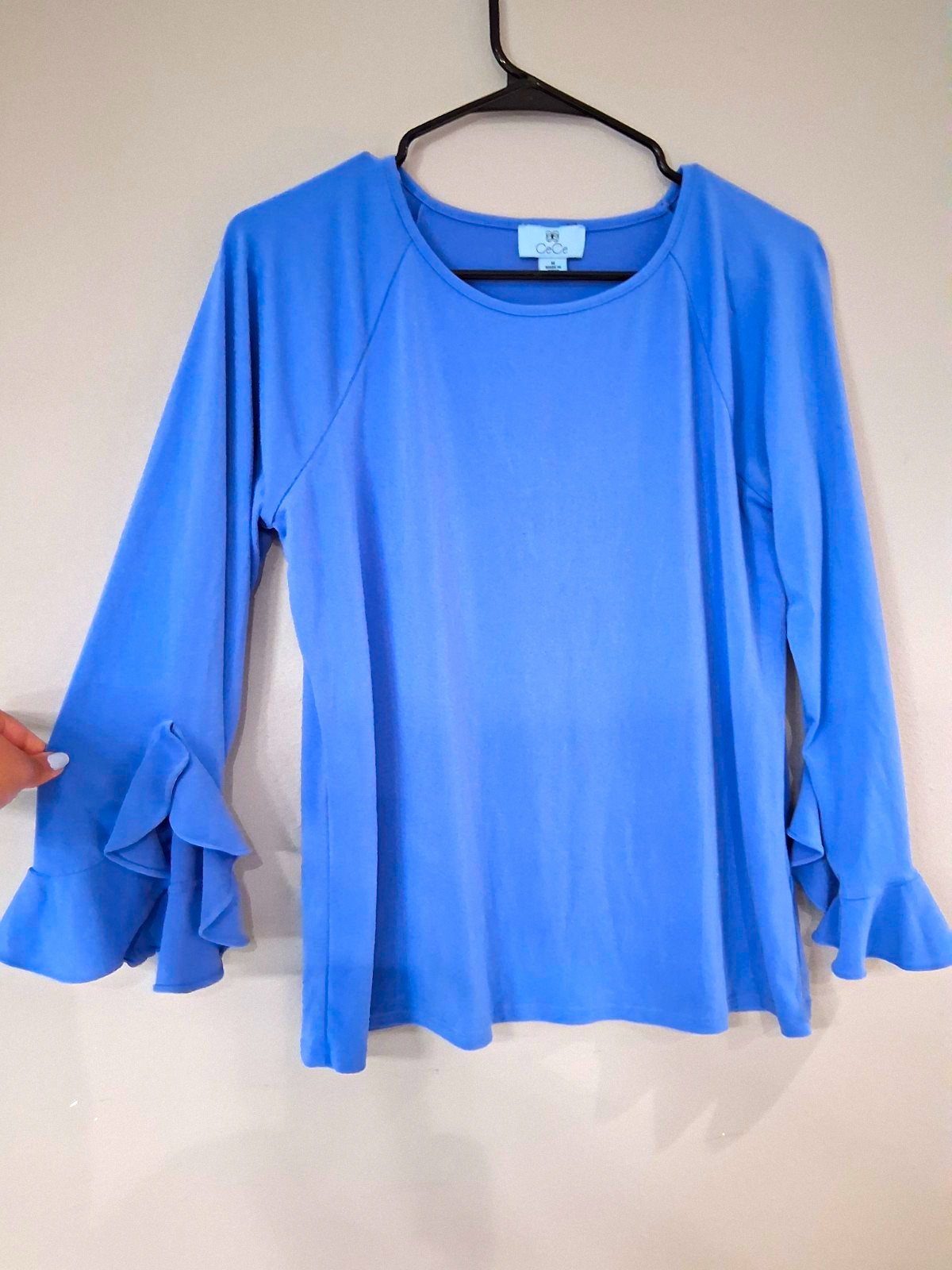 CeCe Women’s Blue Knit Blouse Top Round Neck Ruffle 3/4 Sleeve Pullover M