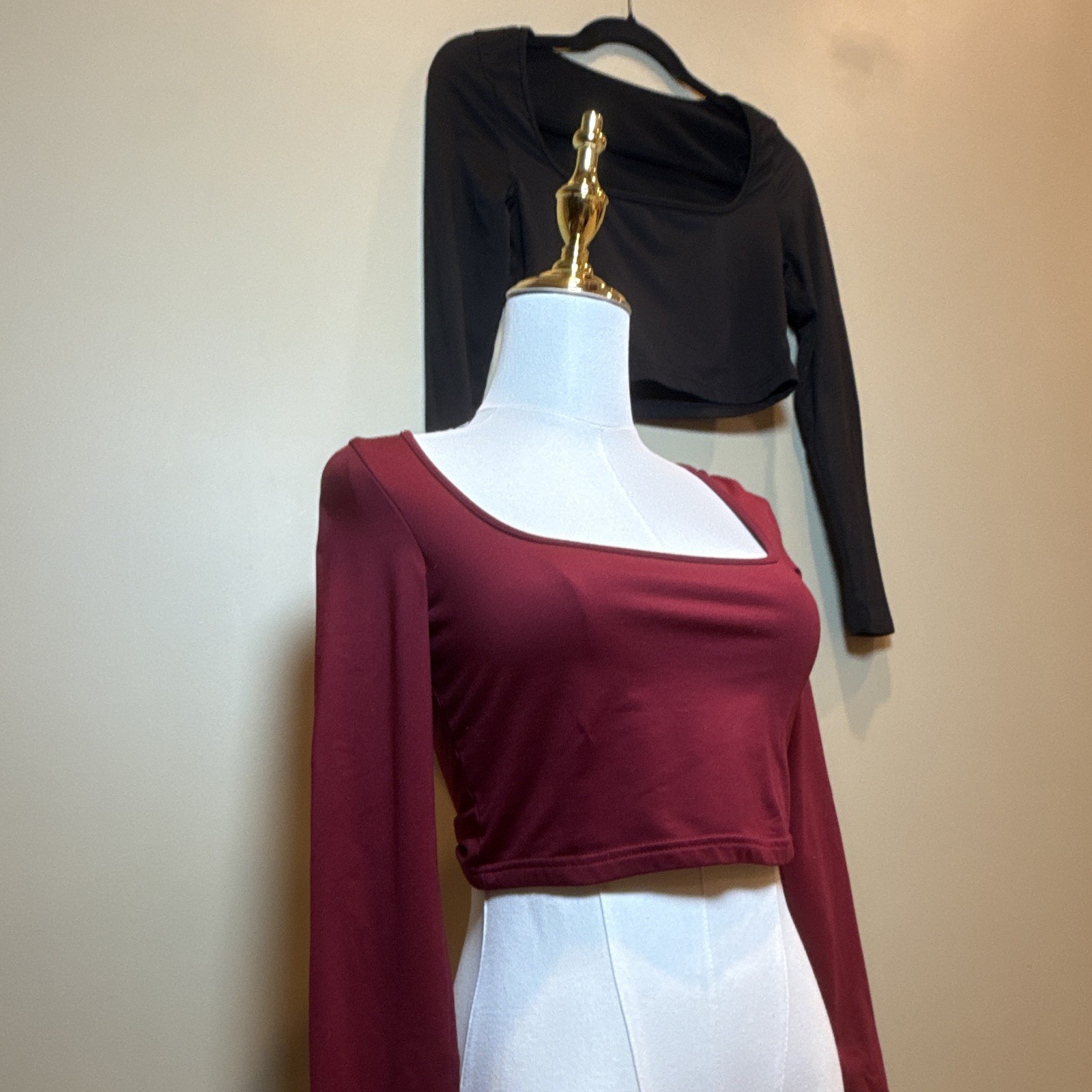 Two Women’s Burgundy & Black Square Neck Long Sleeve Cropped Knit Stretch Top M