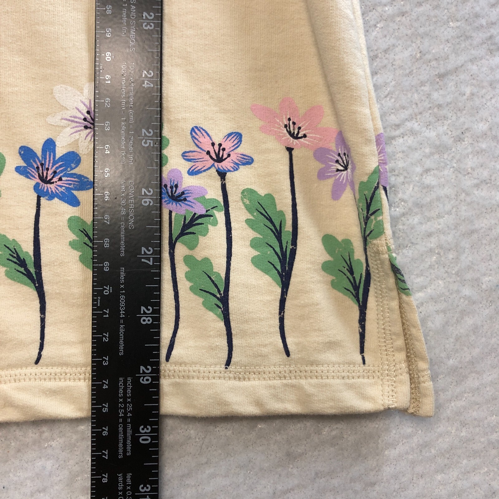 Sunberry Womens Hooded Tunic Top Sz M Beige Painted Flowers 3/4 Sleeves NWOT
