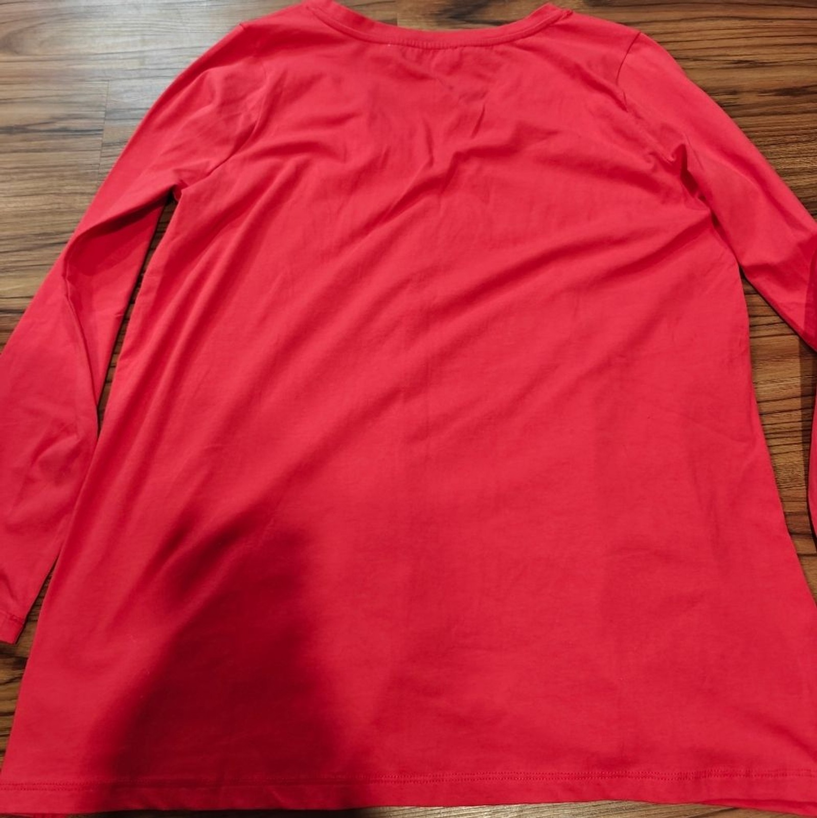 Zenana Soft Rayon Long Sleeve Dolphin Hem V-Neck Tee Shirt Top