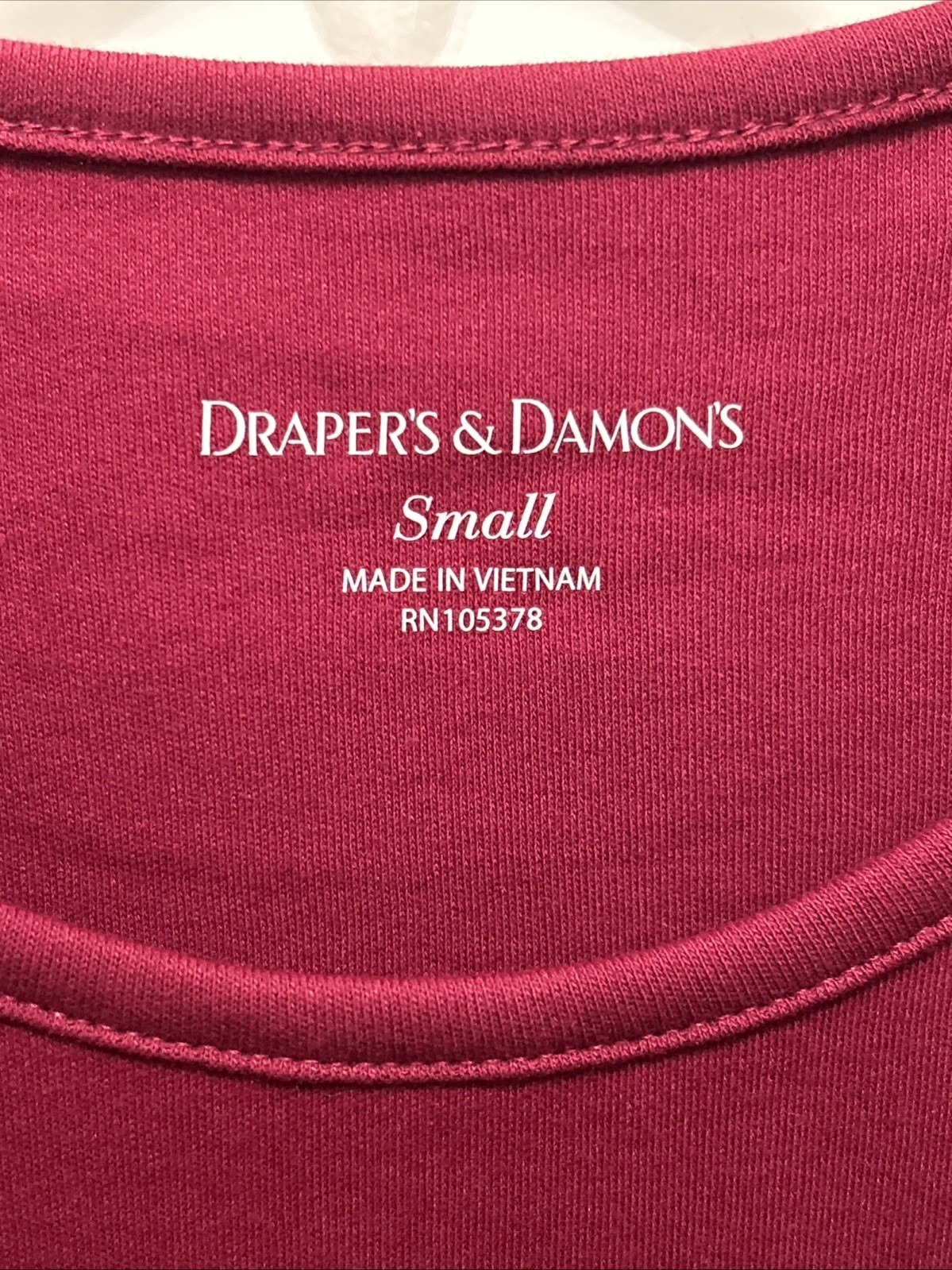 Draper’s & Damon’s Burgundy Short Sleeve Crew Neck Washable Basic Top NWT