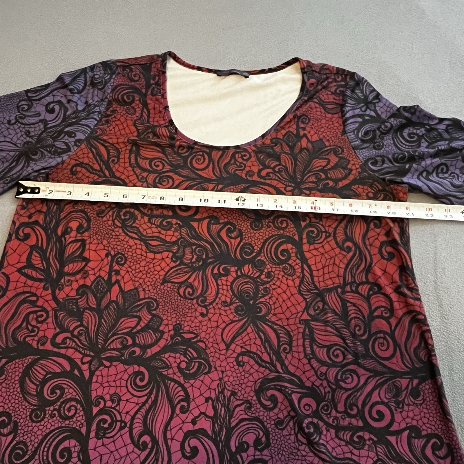 Azalea Woman’s XL Ombré Short Sleeve Asymmetrical Hem Tunic Floral Lace Print￼