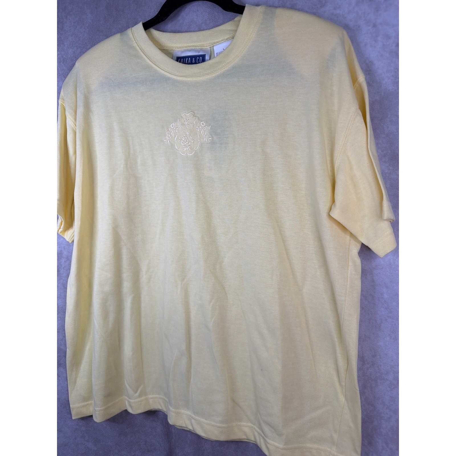 NWT VTG Erika & Co T-Shirt Large Yellow Floral Embroidered Short Sleeve Crew